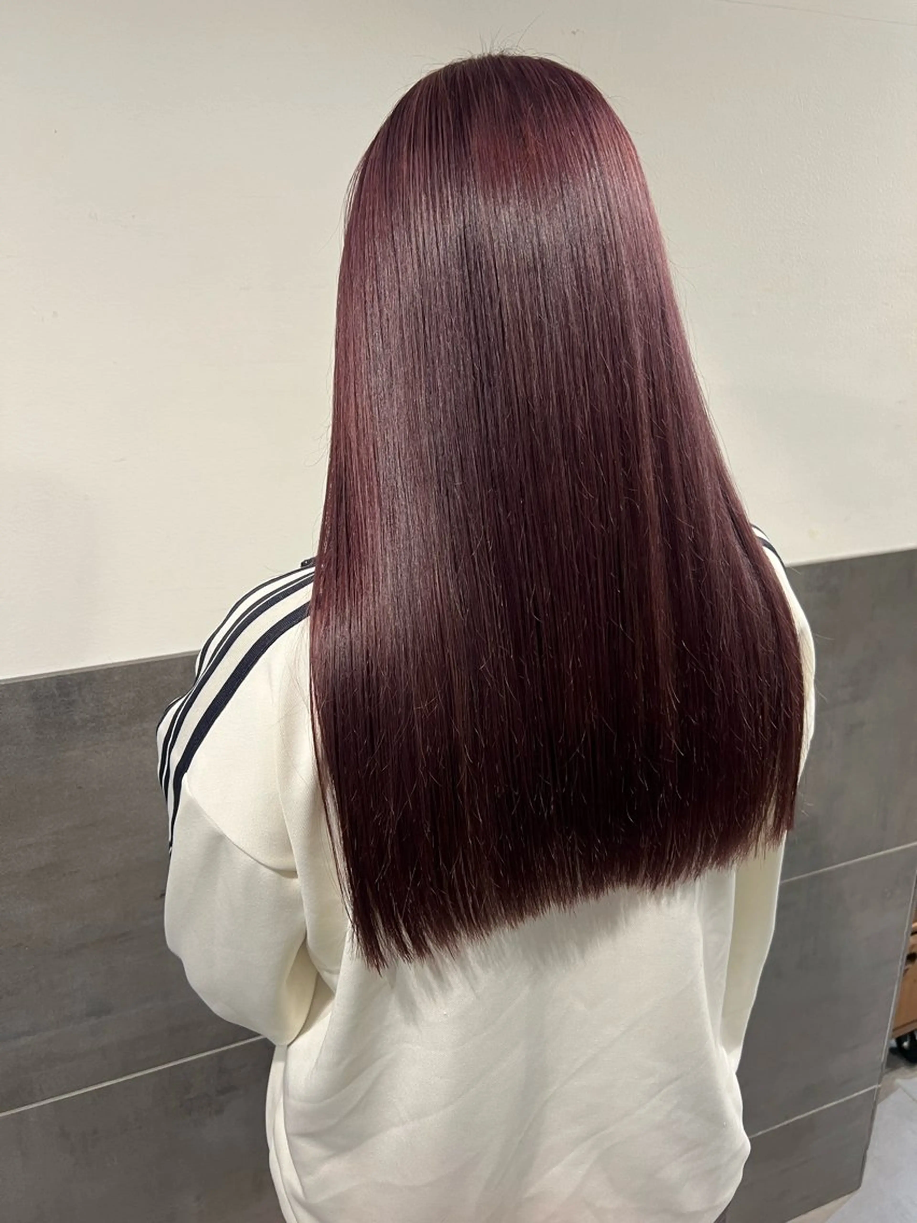 カラー ブリーチ カシス 🌱ヘッドスパ🌱 愛衣香🫧のヘアスタイル