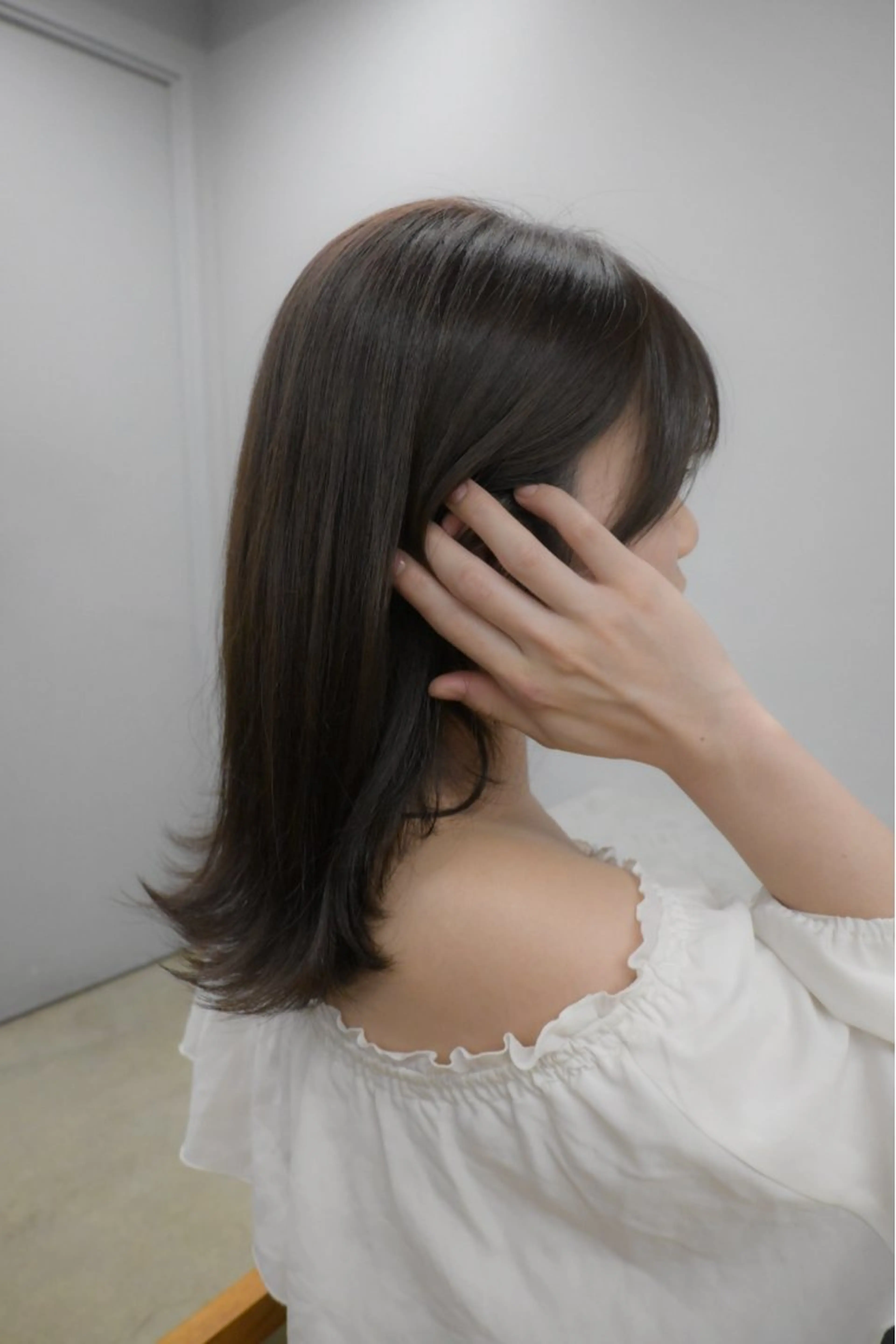 ミディアム カラー 日南乃/柔らか ブラウンカラーのヘアスタイル