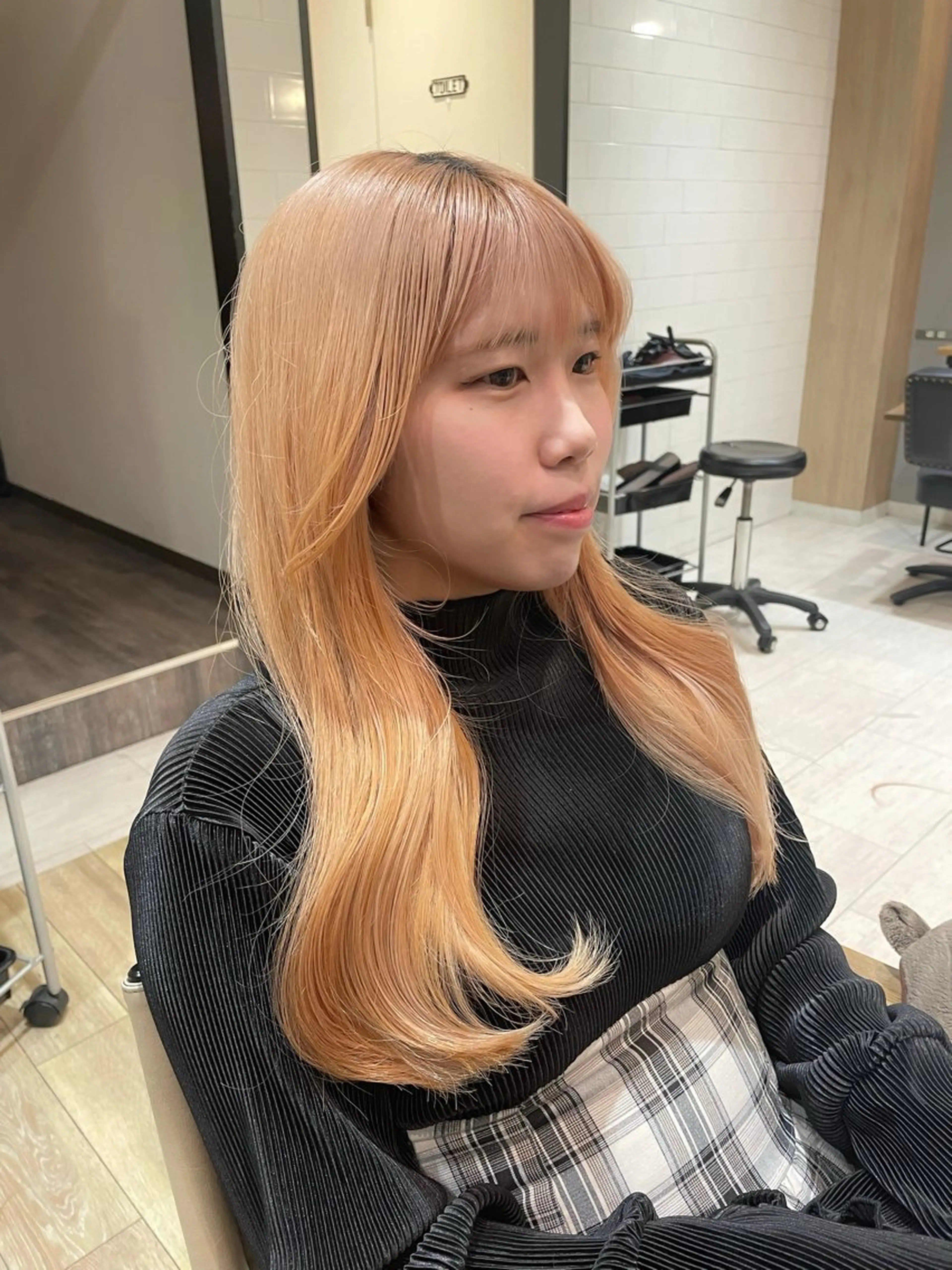 ロング 顔周りカット 韓国風ヘア レイヤーカット おくれ毛 松澤 寧音のヘアスタイル