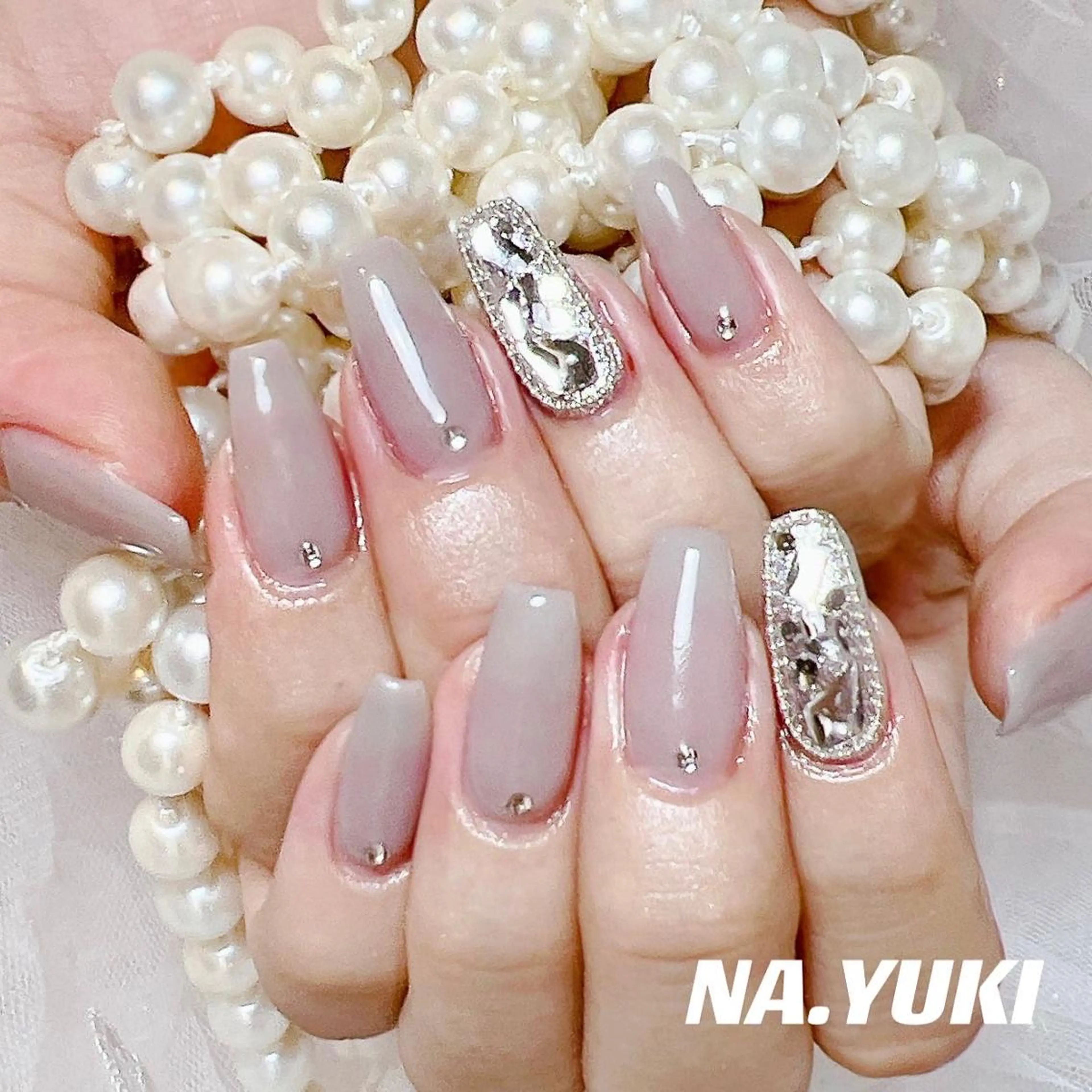 ネイル ストーンネイル ハンドネイル ハンドケア YUKI 💗 渋谷店のネイルデザイン