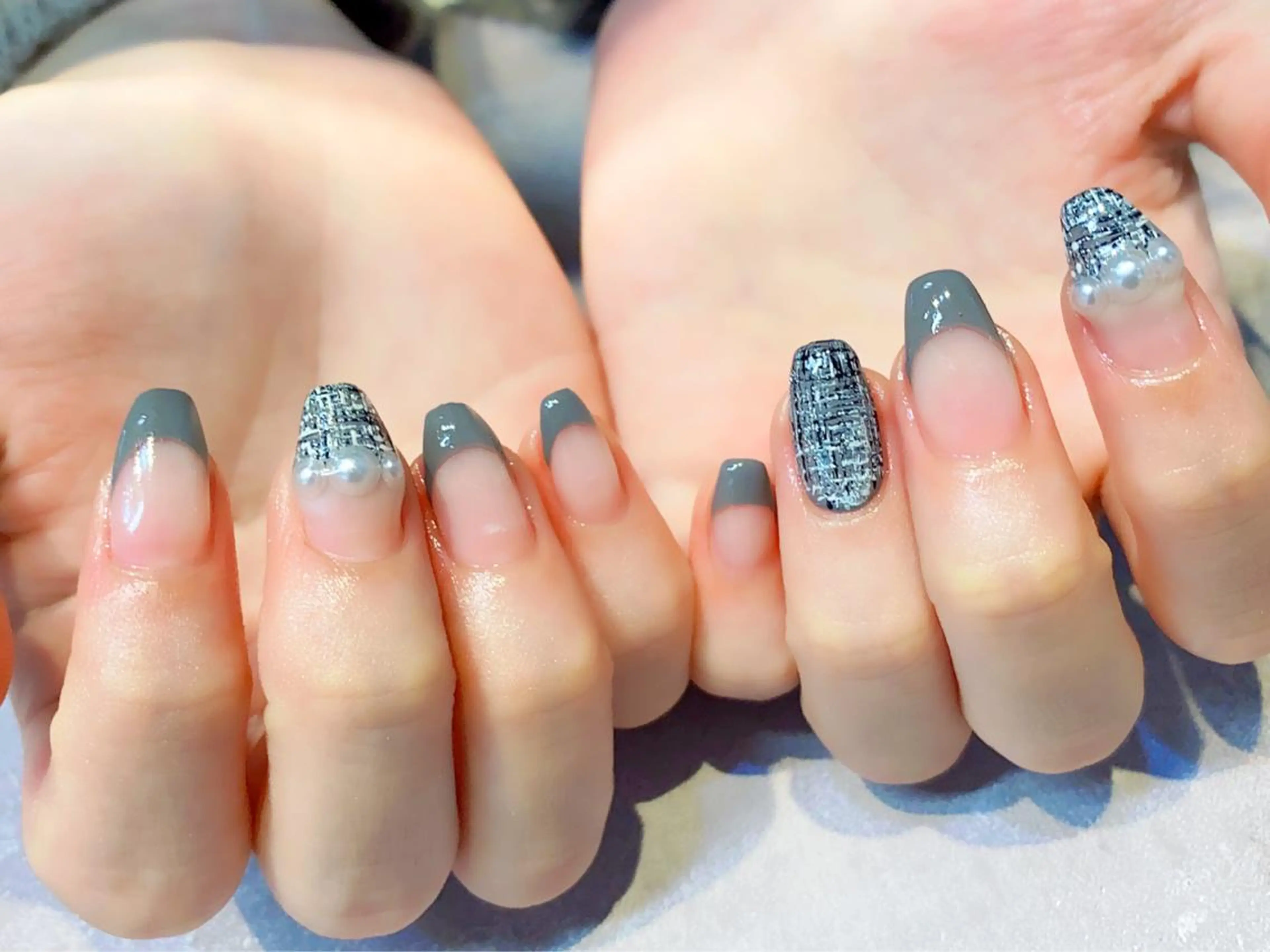 ミディアム ハンドネイル NAILSALON 🍔Timna🍟のネイルデザイン
