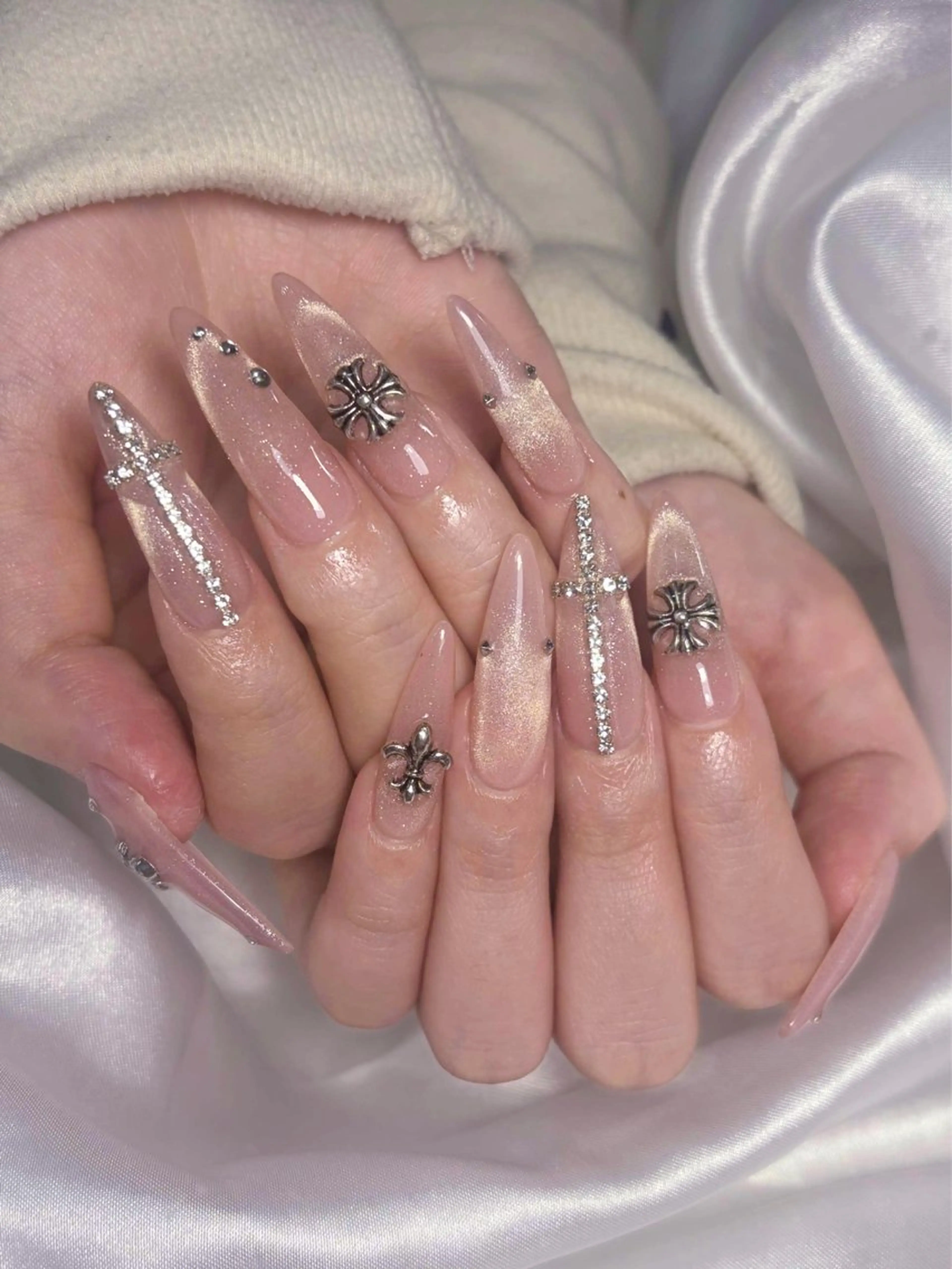 ネイル ハンドネイル LEELA NAIL STUDIOのネイルデザイン