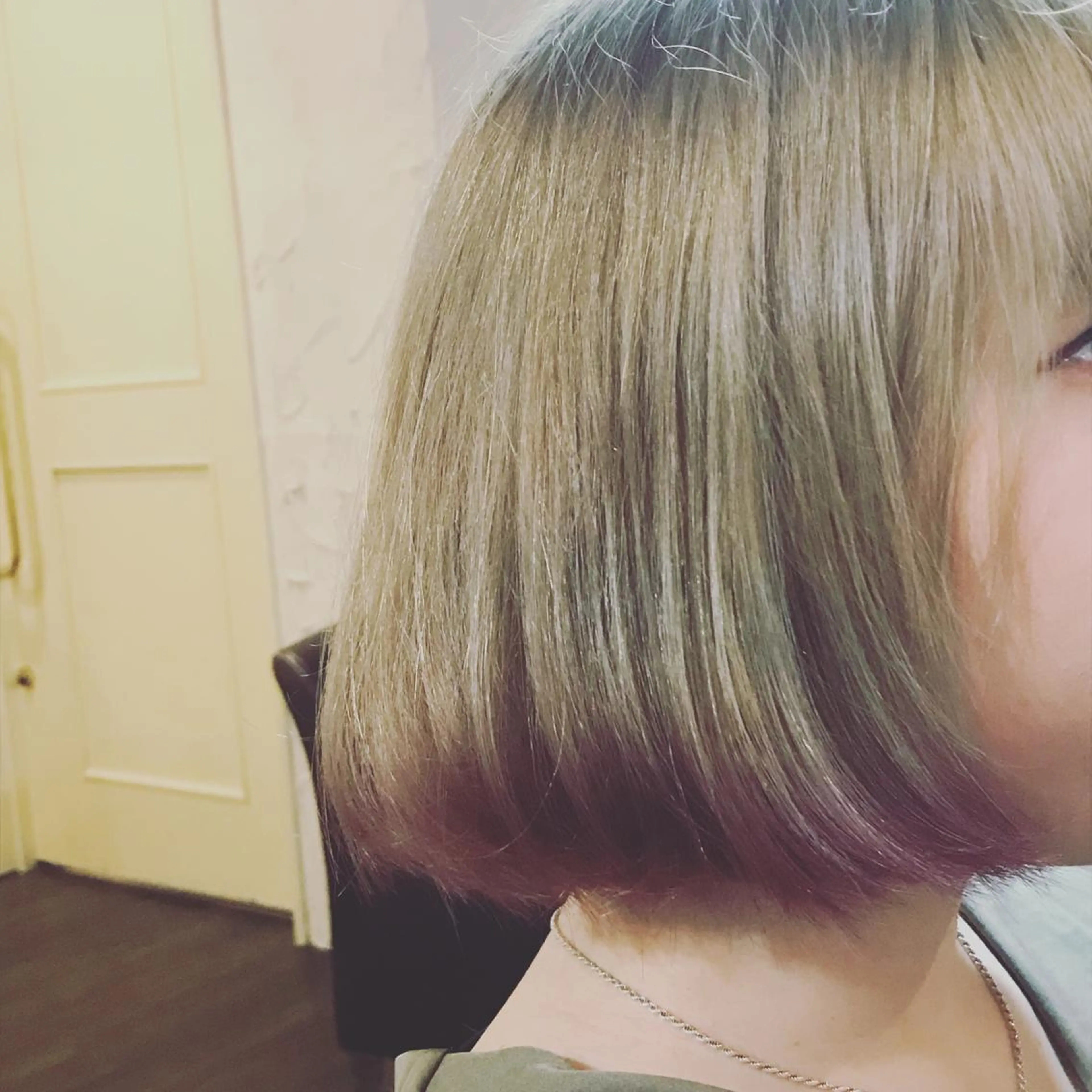 カラー 渋田 ゆかりのヘアスタイル