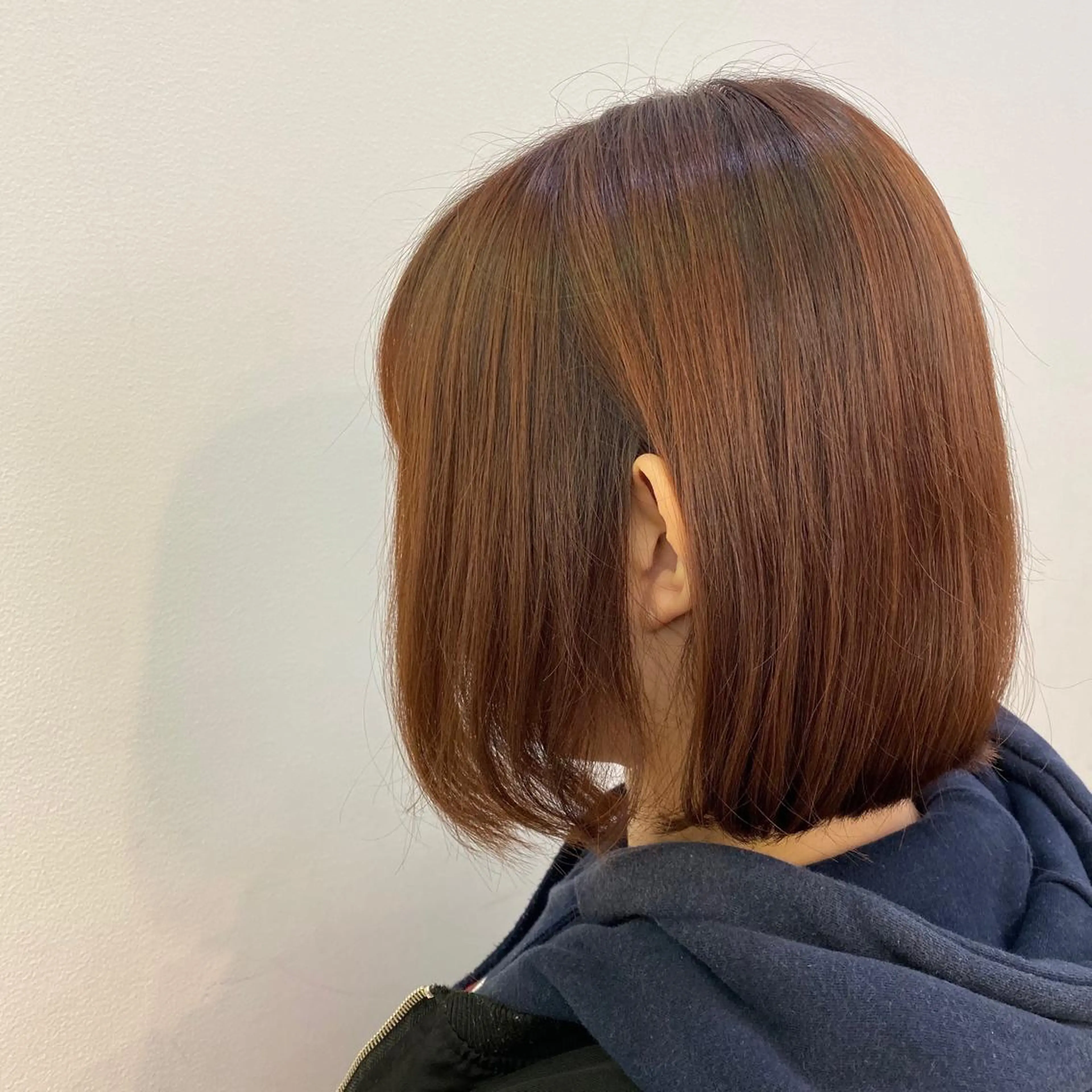 ミディアム カラー 渡邊 唯のヘアスタイル