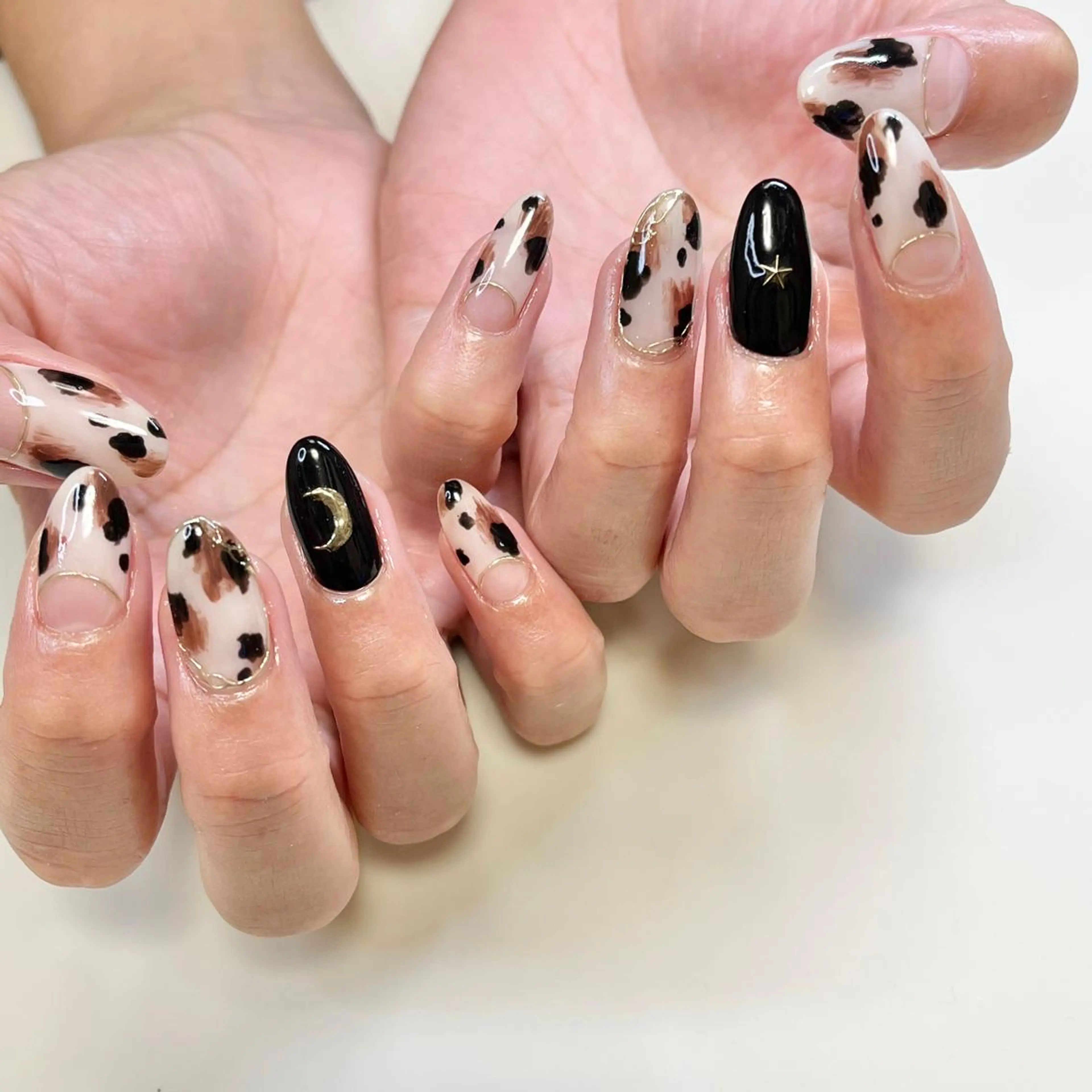 ネイル アニマル柄 ハンドネイル Nail Rinonのネイルデザイン