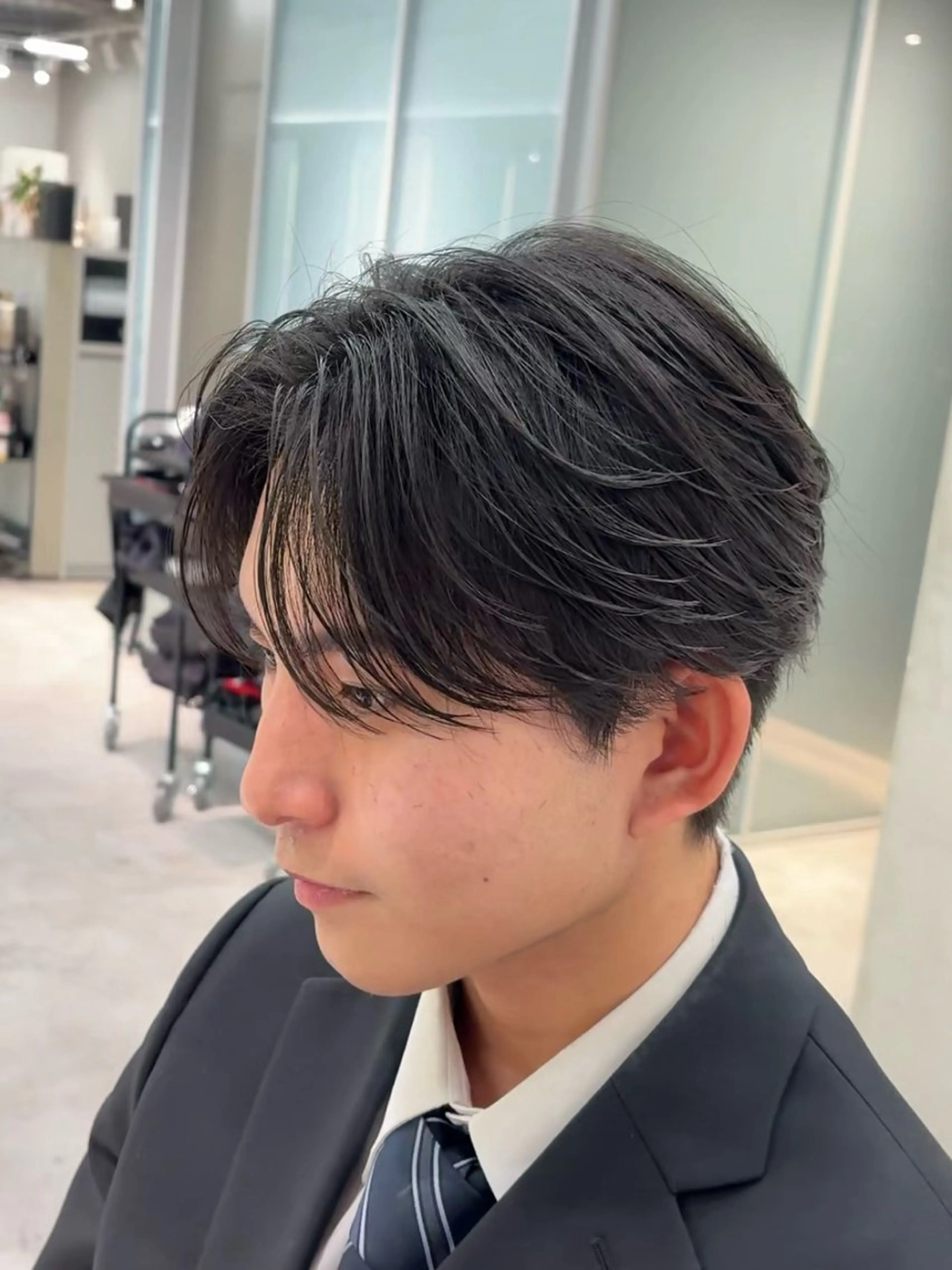 メンズ メンズブリーチ ダウンパーマ フェードカット メンズ韓国風 メンズパーマ カット トリートメント メンズカット松戸/韓 国/メンズパーマ航太のヘアスタイル