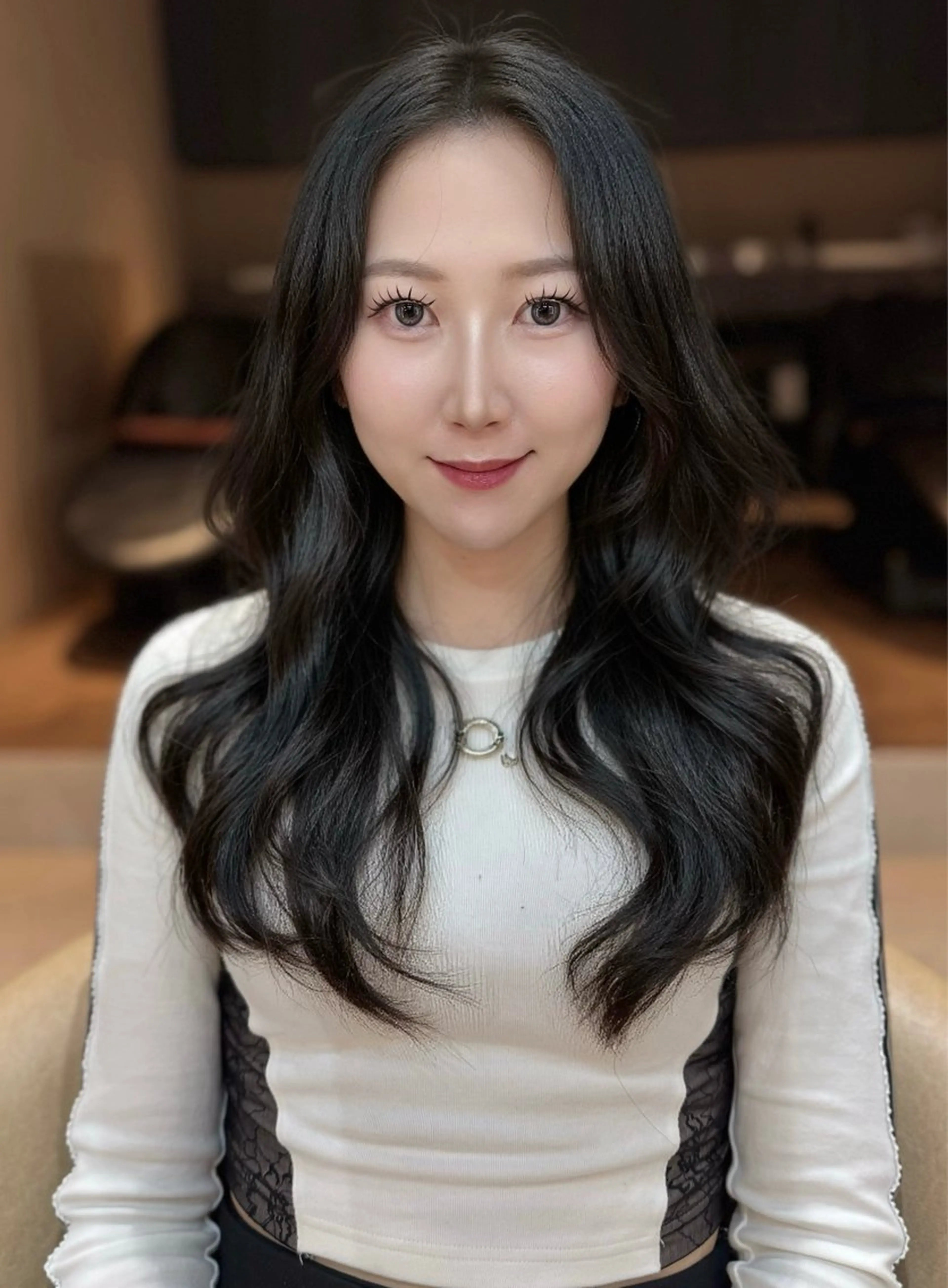 セミロング レイヤーカット カット ヘアカラー トリートメント レイヤーカット 石黒のヘアスタイル