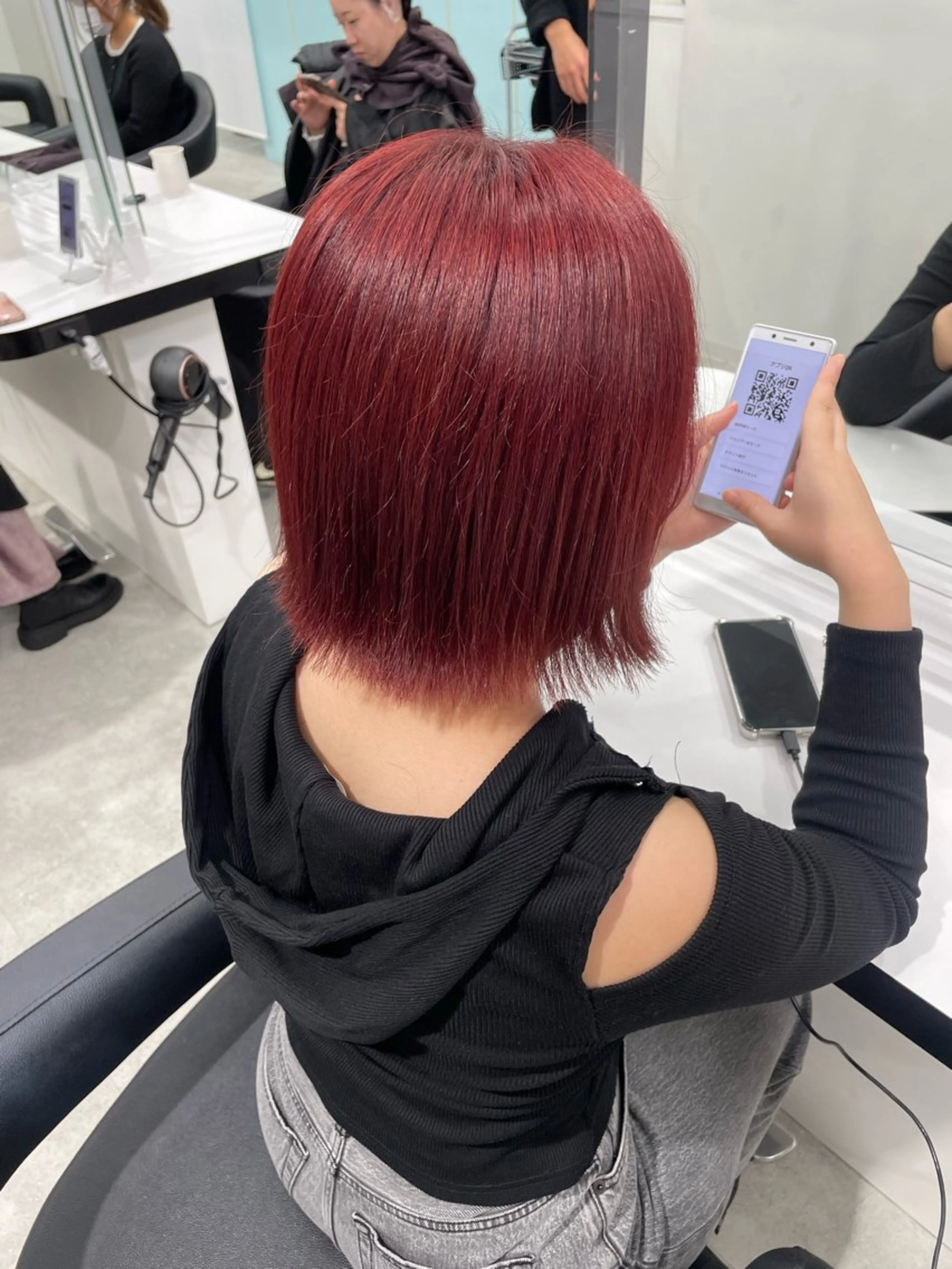 ミディアム カラー 履歴修正屋さん／ ブロンド／ホワイトのヘアスタイル