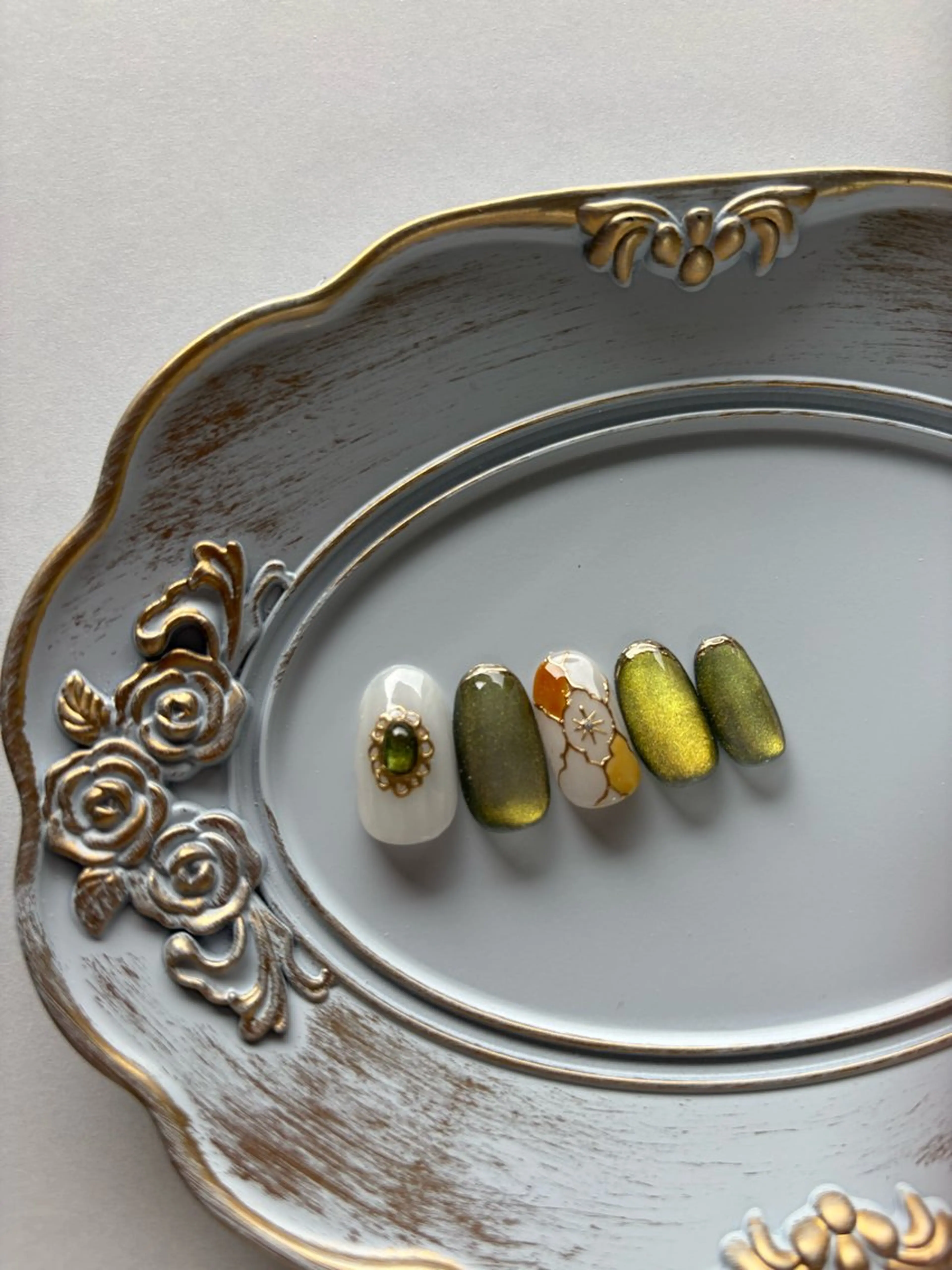 ネイル ハンドネイル FIORITURA Maikoのネイルデザイン