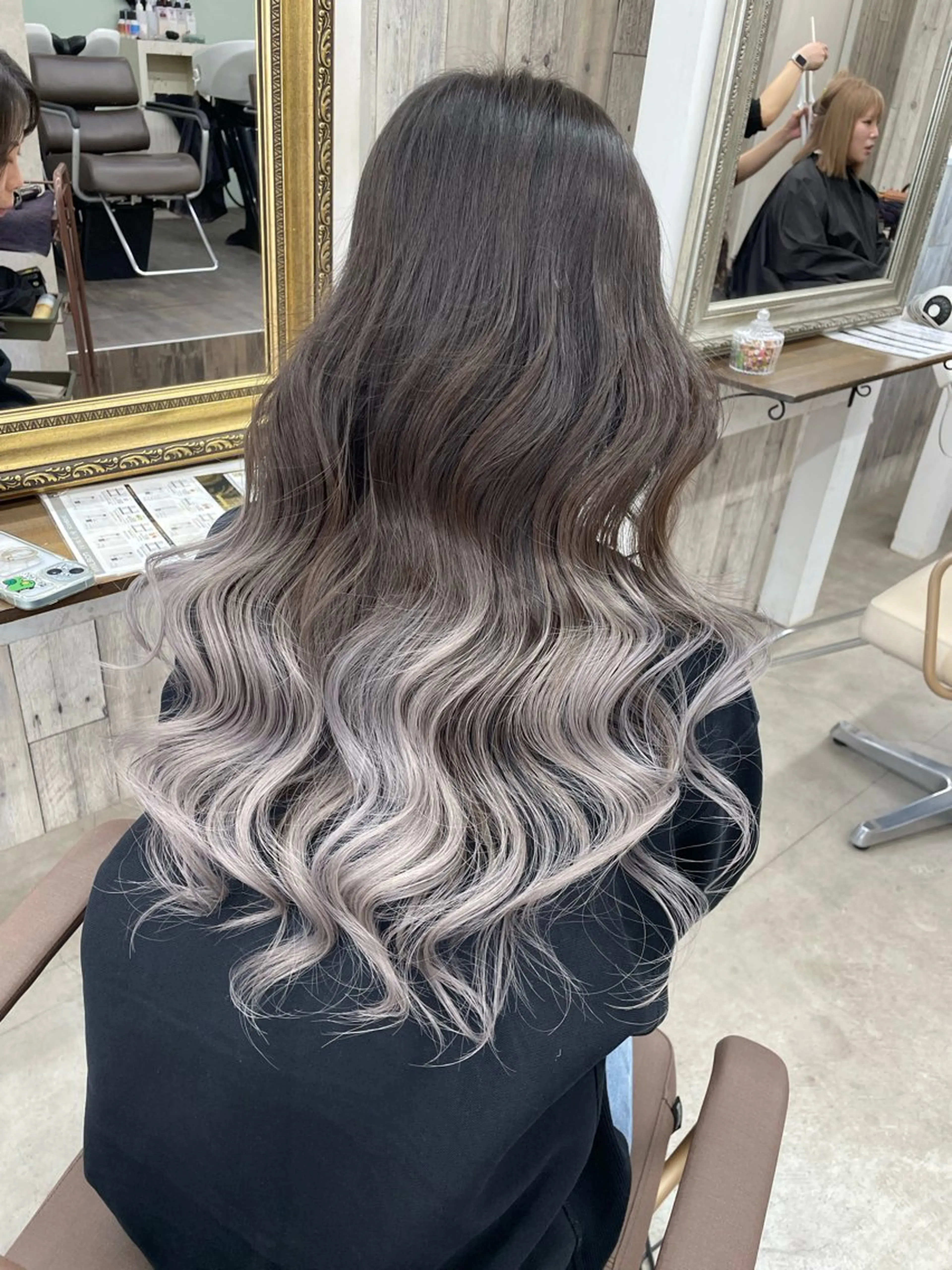 カラー ブリーチ グラデーションカラー 田中 莉香のヘアスタイル