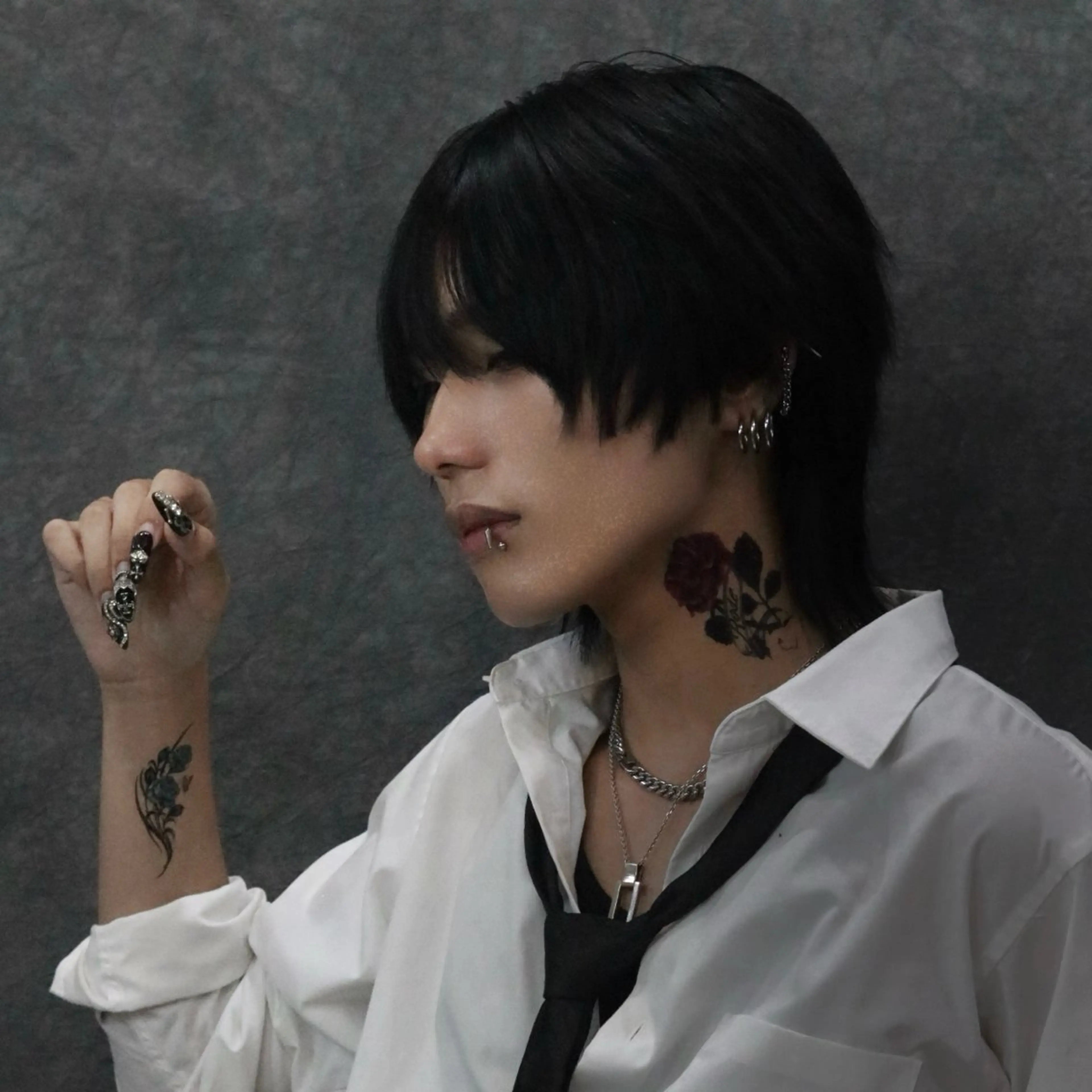 ミディアム カット RACCOON.TOKYO 渋谷店所属・メンズカット特化🐺 ウルフ[店長]置塩祥のヘアスタイル