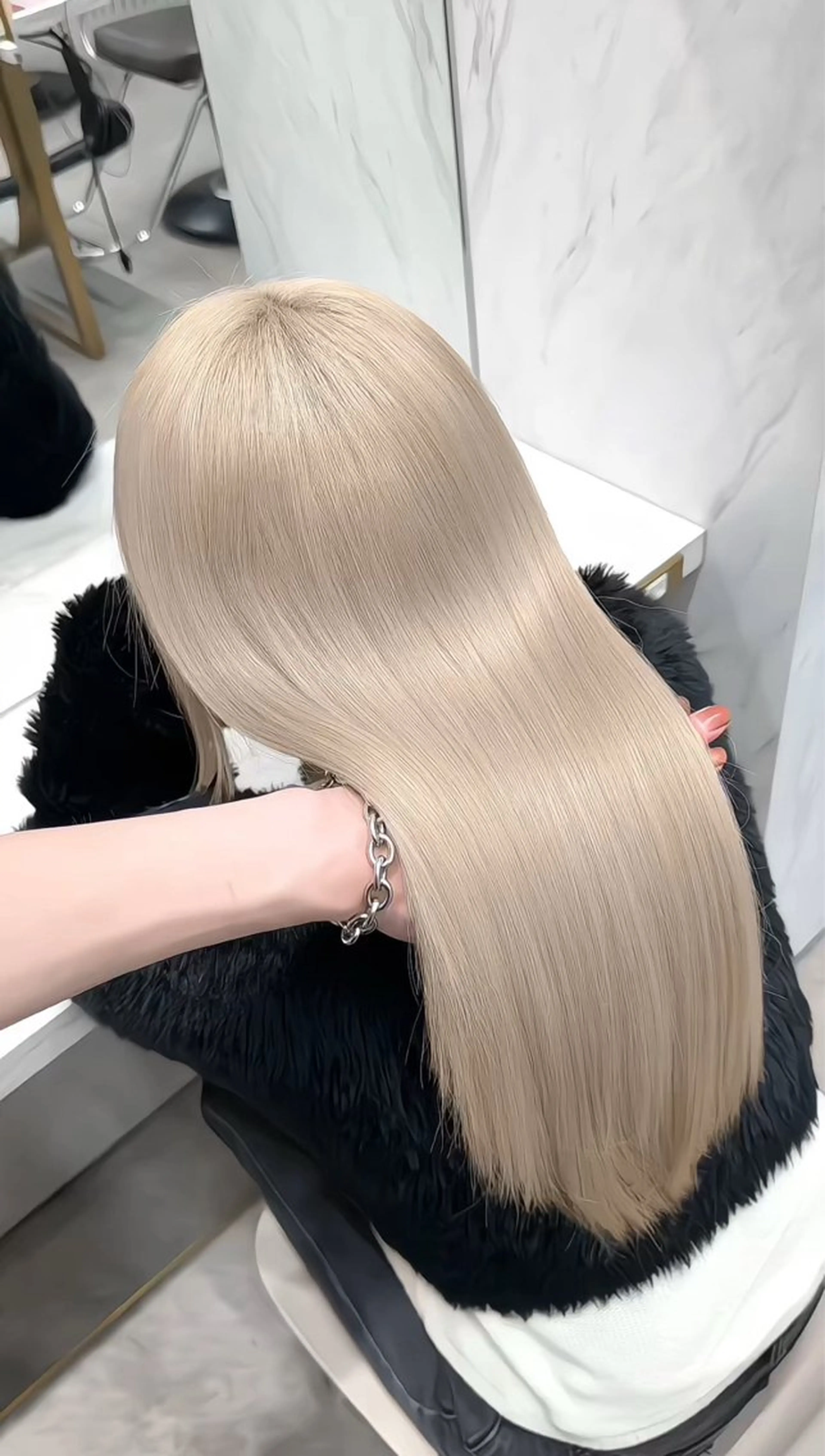 ロング ロング トリートメント ヘアカラー 💎kyohei／ 透明感カラー💎のヘアスタイル