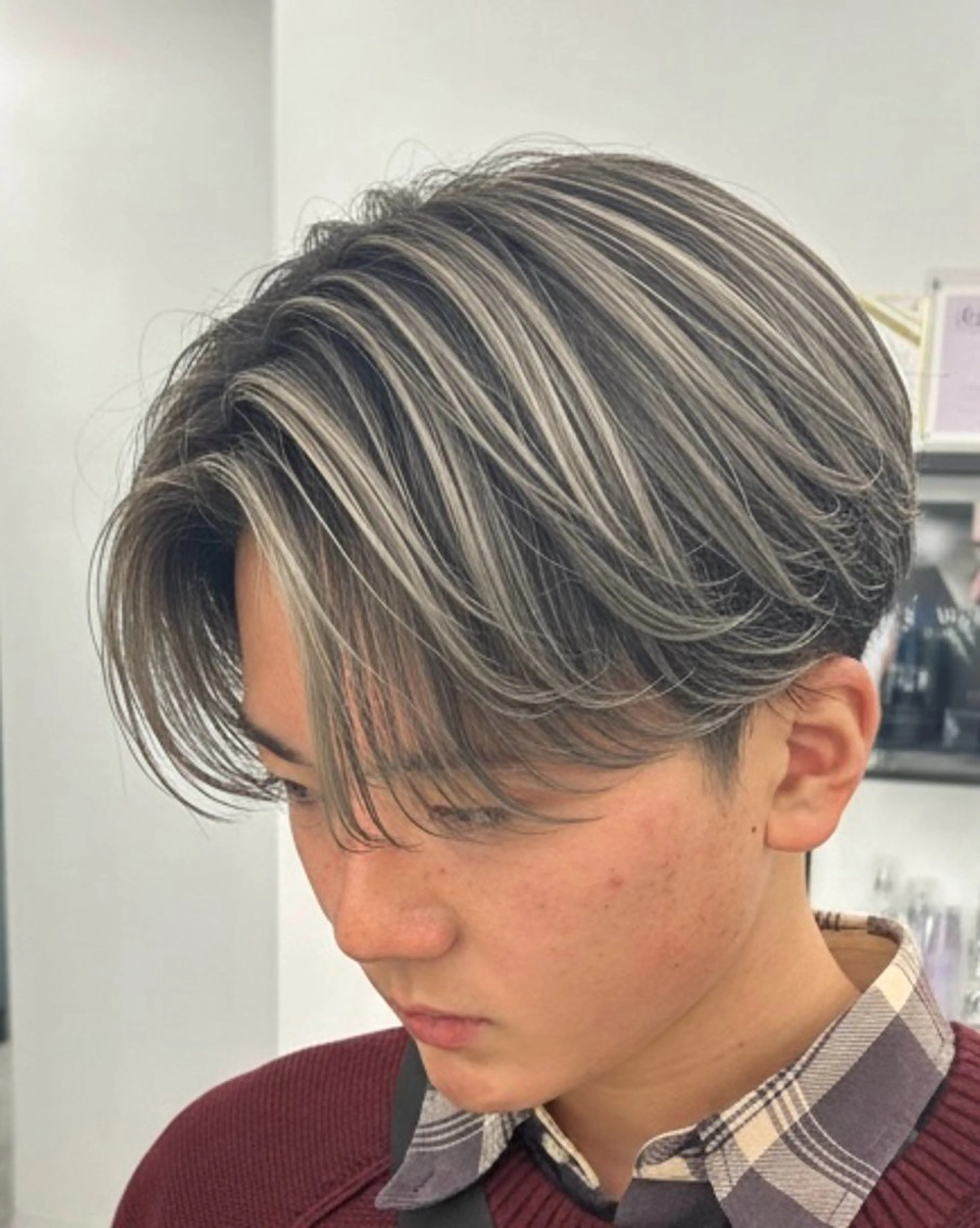 カラー メンズ メンズバレイヤージュ バレイヤージュ ヘアカラー 透明感ハイトーン特化 /ケアブリーチ/莉駒のヘアスタイル