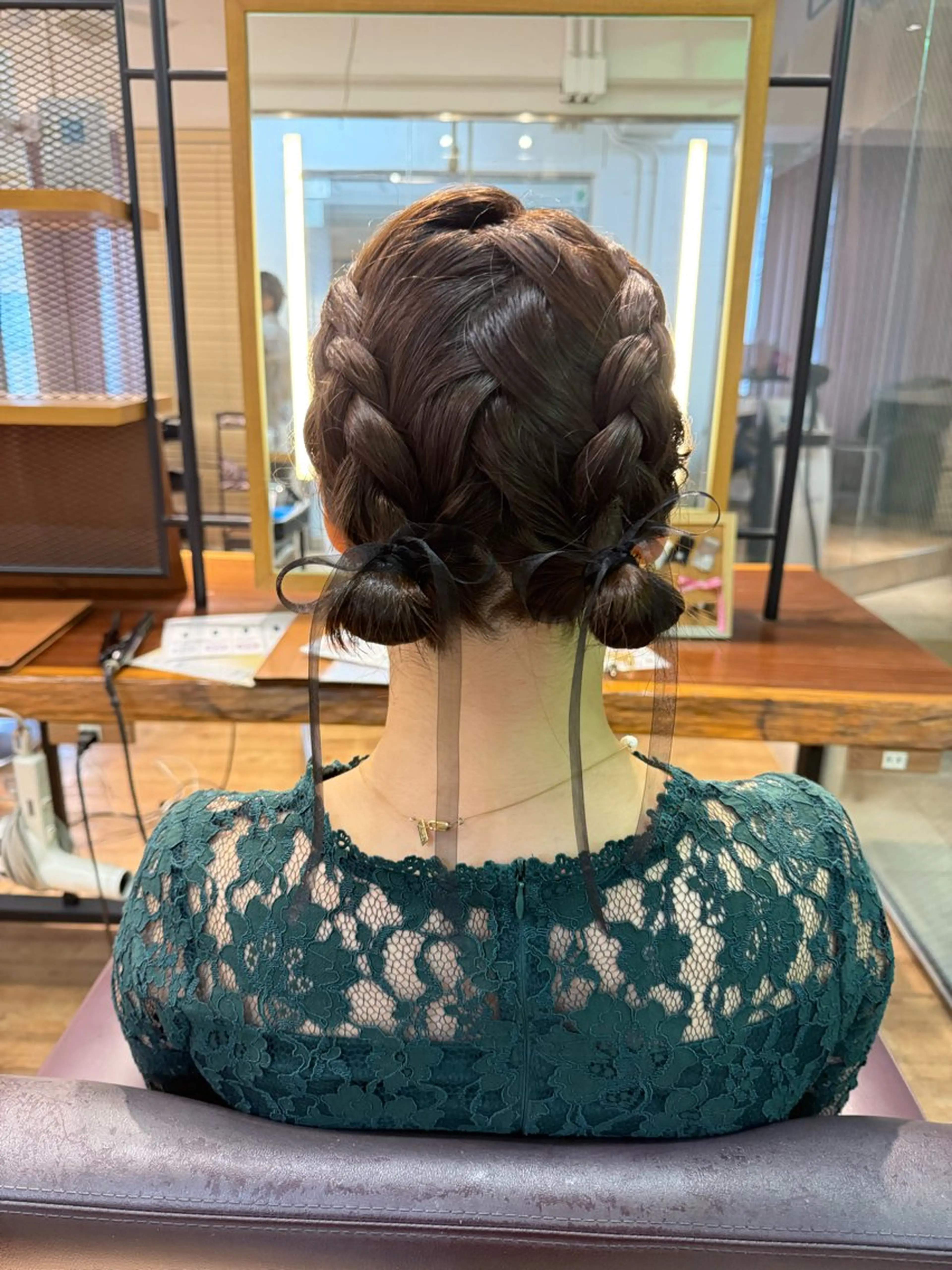 ミディアム ボブ ヘアセット 暖色カラー/ ストレート/くるみのヘアスタイル