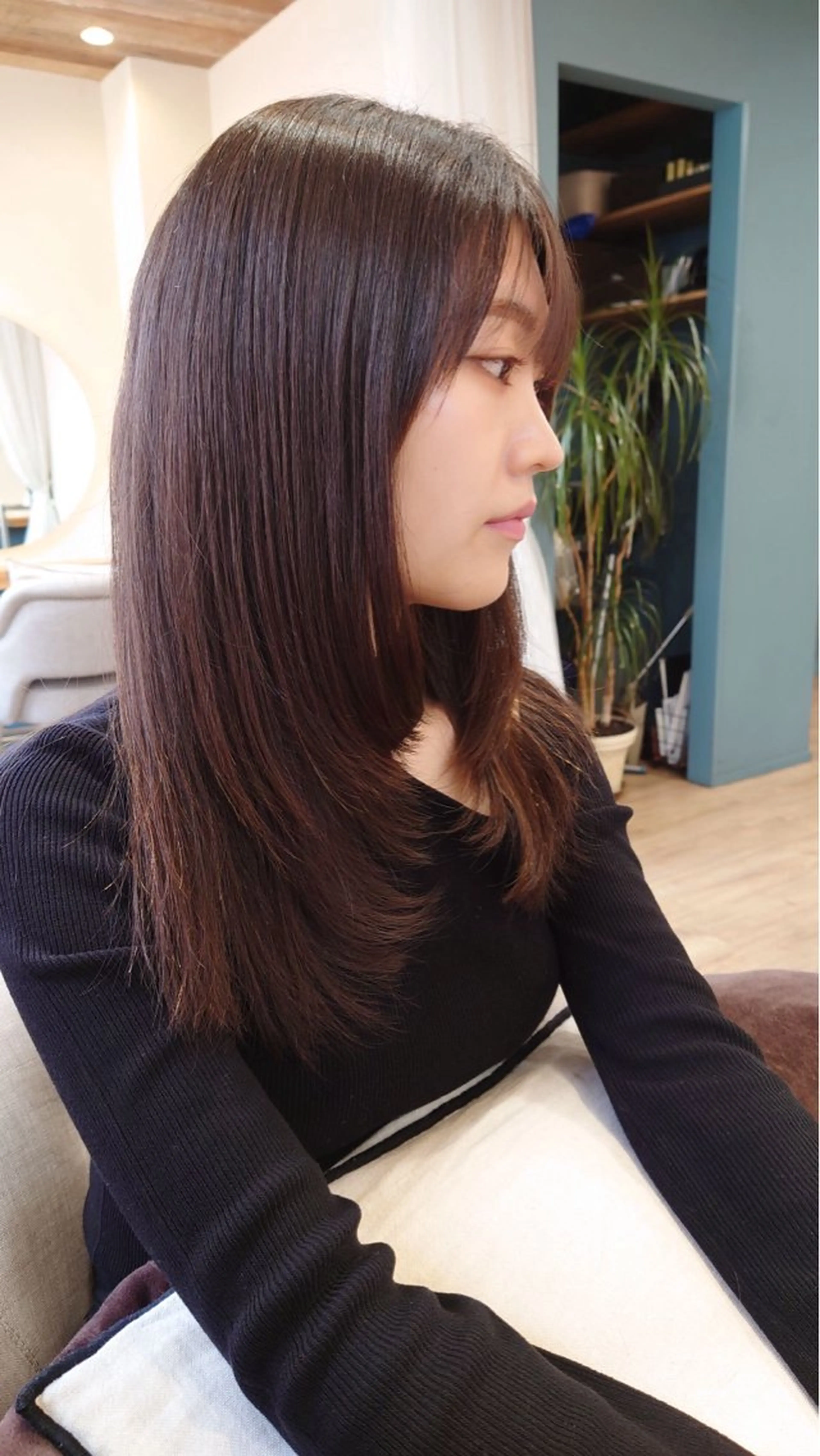 ロング 小林 栞菜のヘアスタイル