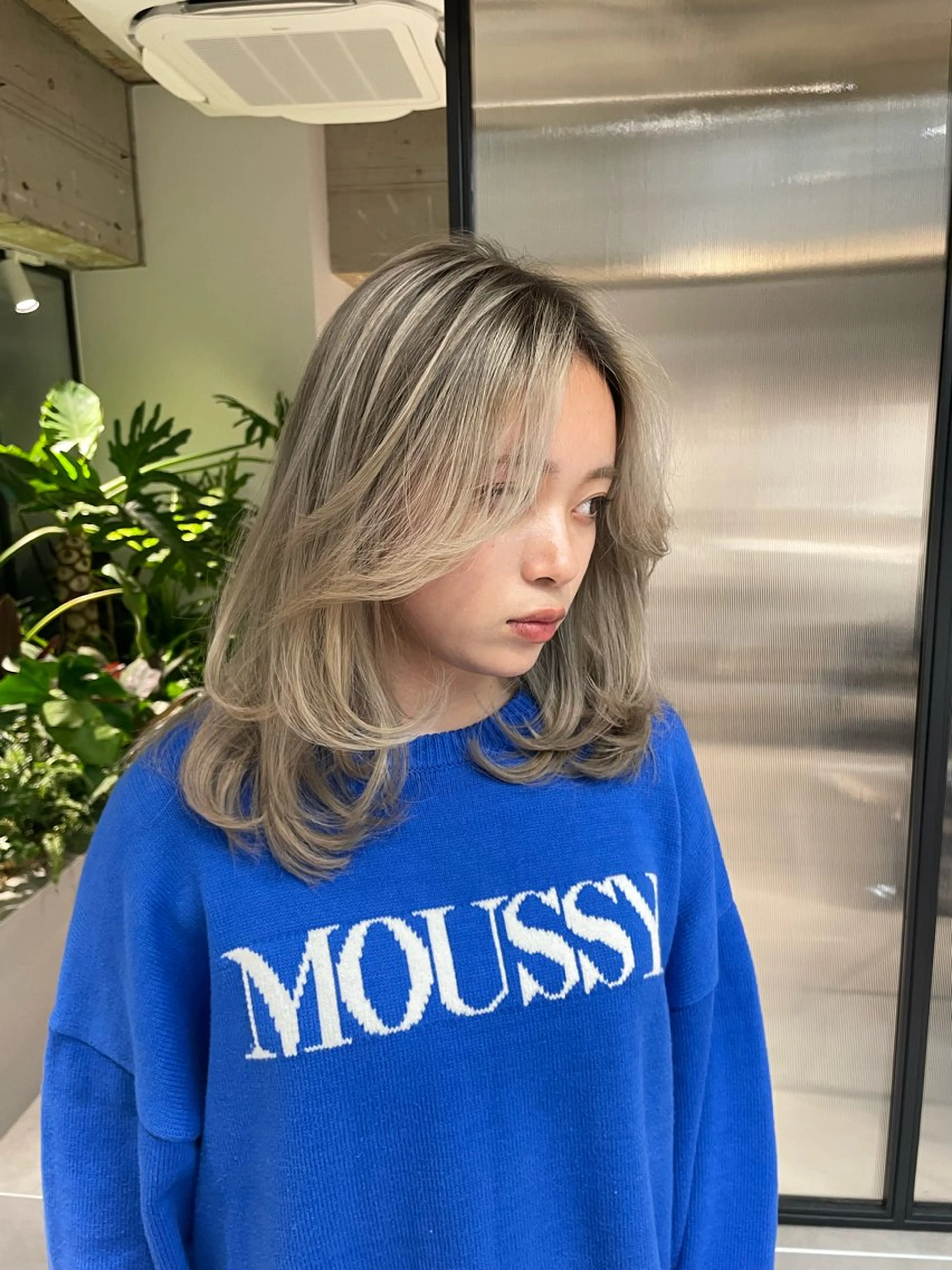 セミロング カット 池谷 玲哉のヘアスタイル