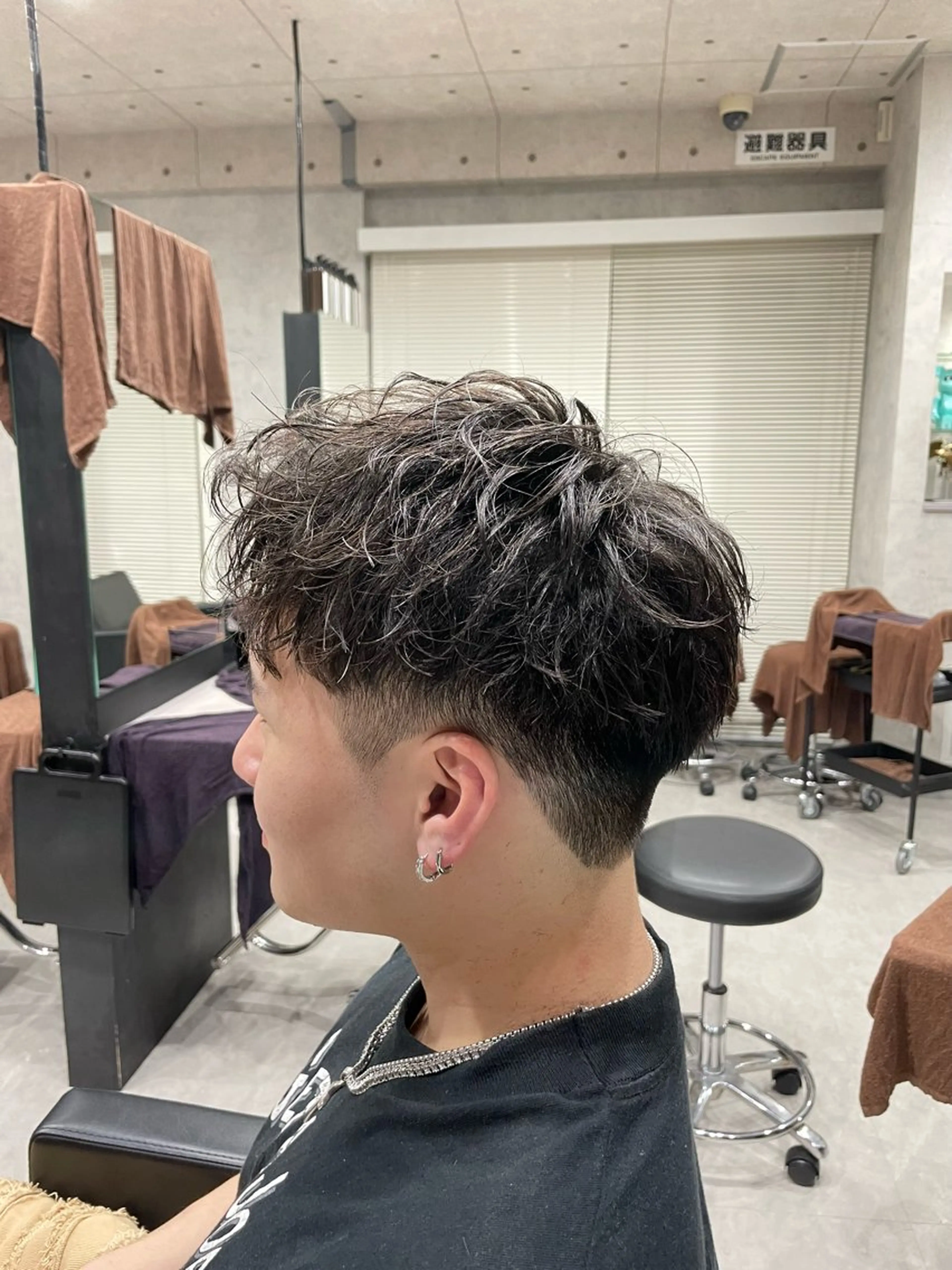 ショート パーマ メンズ アップバング メンズパーマ メンズショート🔥 颯太のヘアスタイル