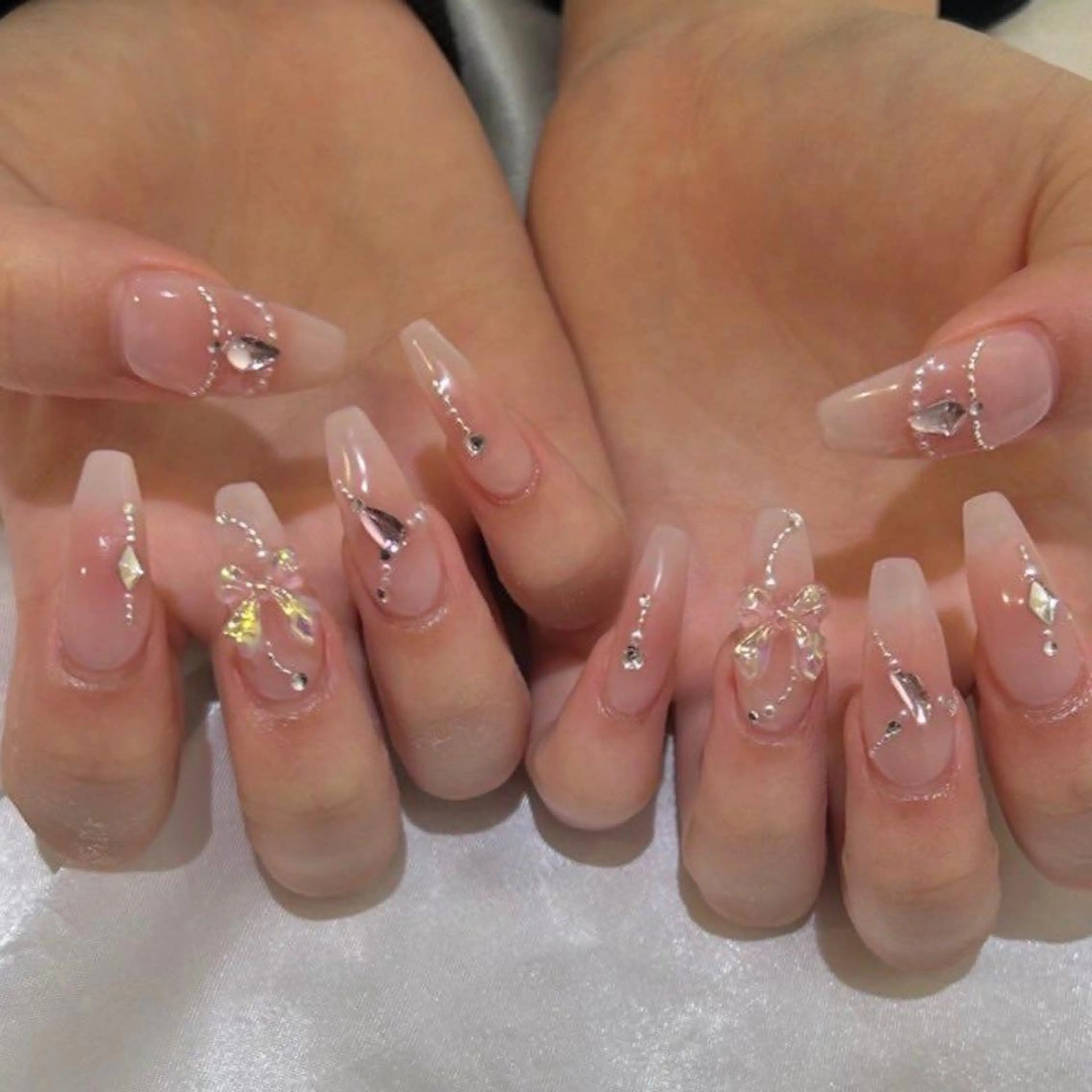 ネイル 長さ出し フレンチネイル グラデーション 卒業式 マグネットネイル ハンドネイル MIHANA NAILのネイルデザイン