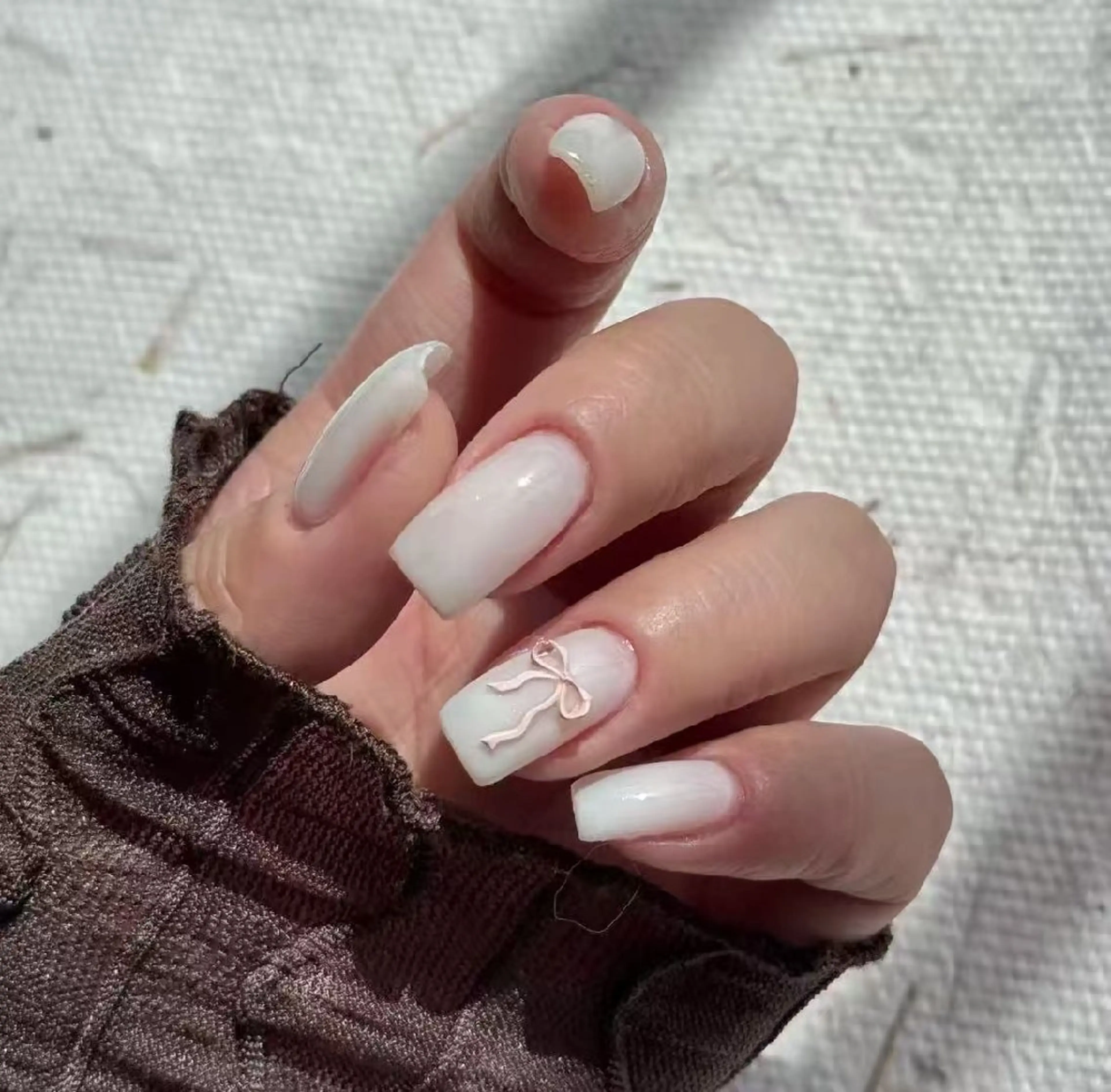 ネイル オーロラネイル フラワーネイル フットネイル フレンチネイル ジェルネイル ハンドネイル Oomiya 服部のネイルデザイン