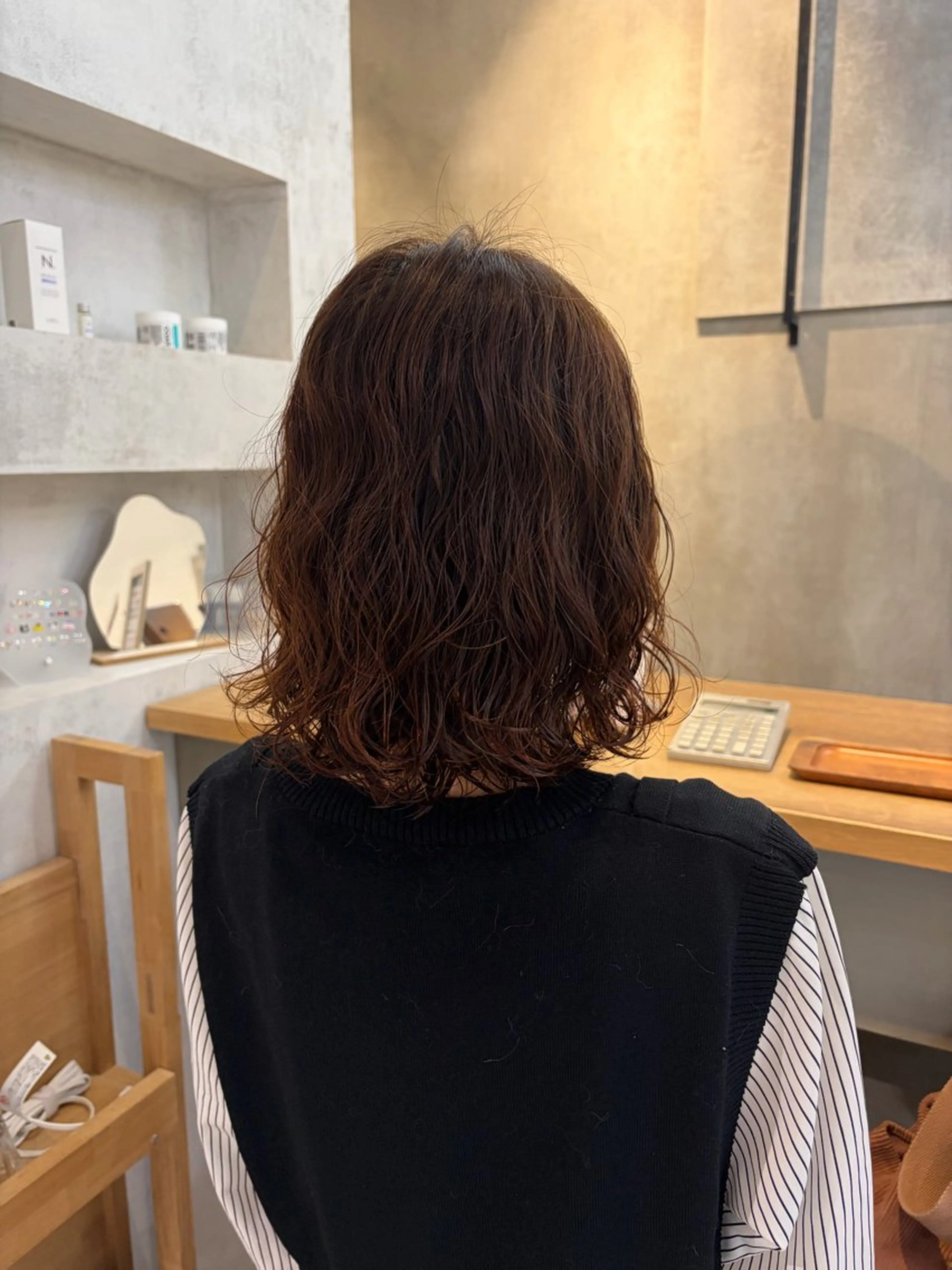 ミディアム パーマ ミディアムパーマ 鈴木由衣 /ショート/艶カラーのヘアスタイル