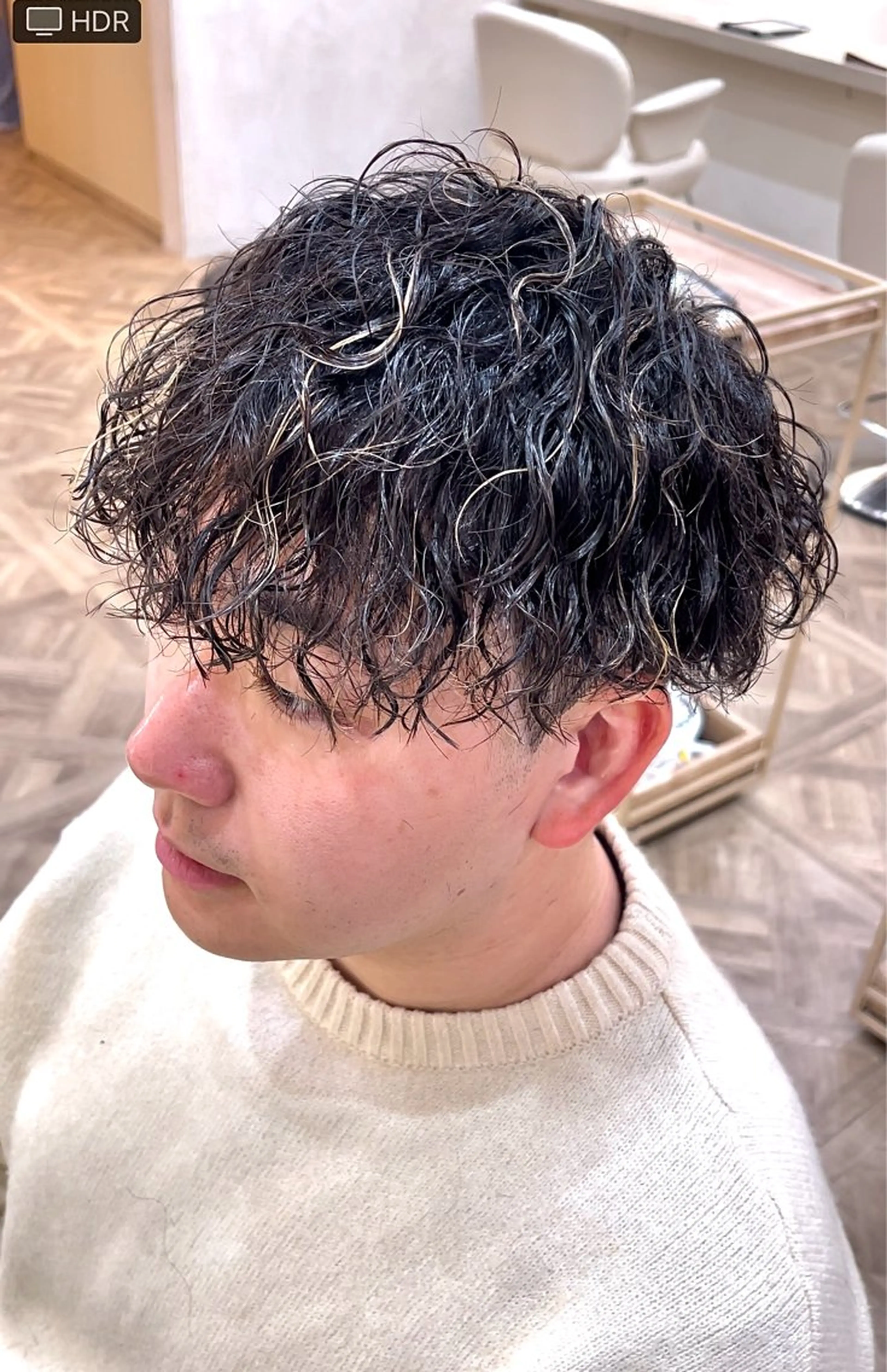 パーマ メンズ メンズハイライト カット ヘアカラー パーマ MEN‘S HAIR BLEACHi塩釜口所属・市原亮/塩釜口/ ツイスパ/波巻きのヘアスタイル