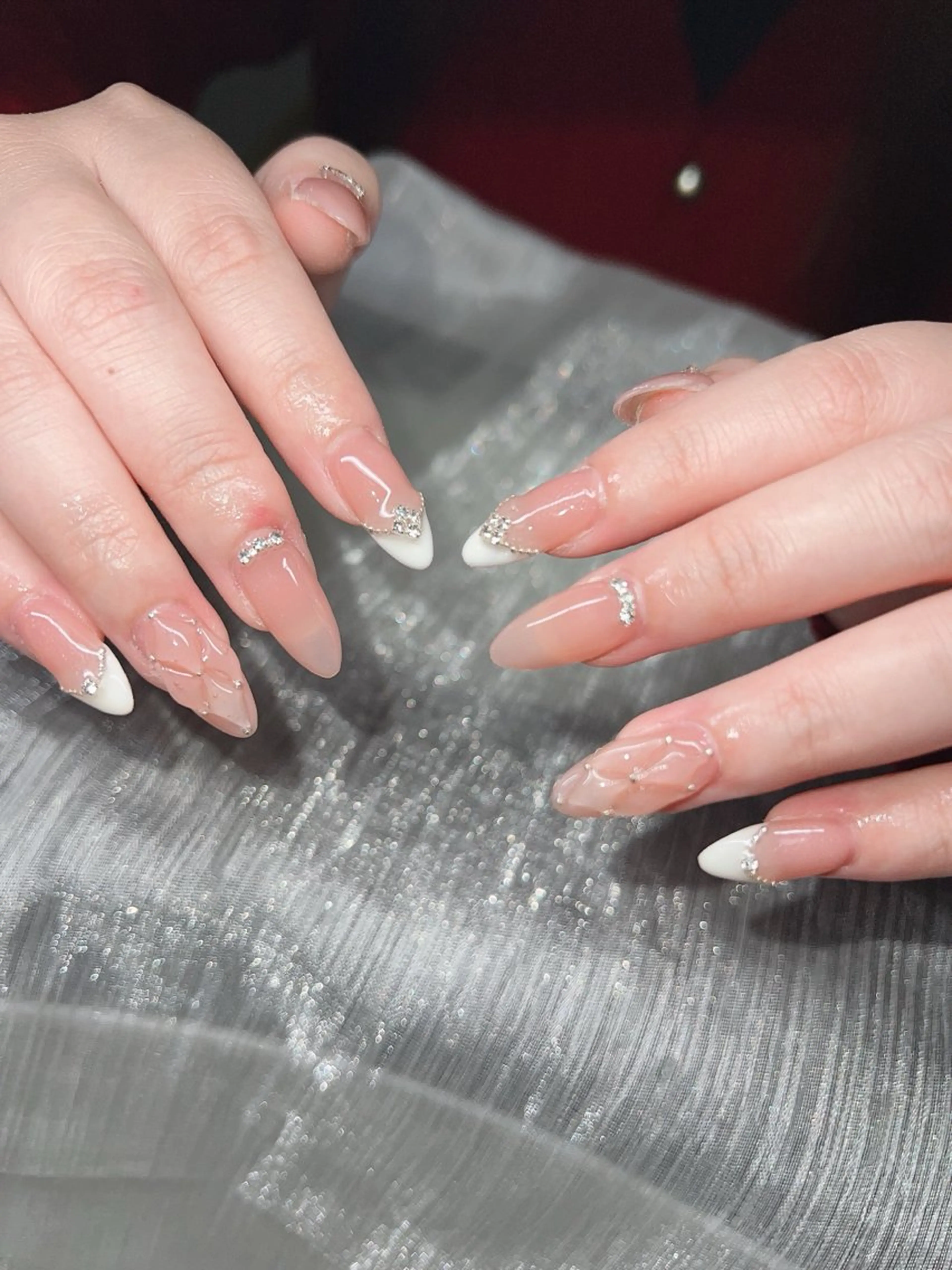 ネイル オーロラネイル チークネイル 長さ出し フットネイル フレンチネイル ハンドネイル Lee Nailsのネイルデザイン