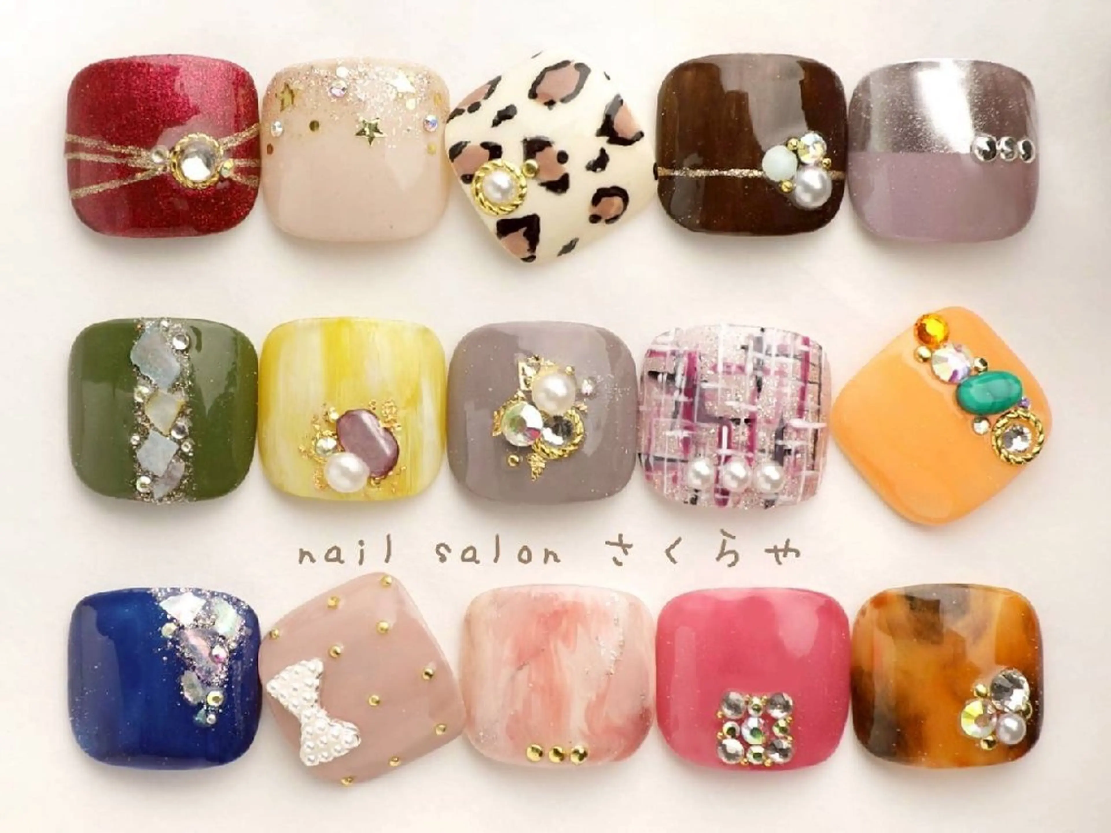 ネイル アニマル柄 フットネイル ジェルネイル さくらや❤ パラジェル使用のネイルデザイン