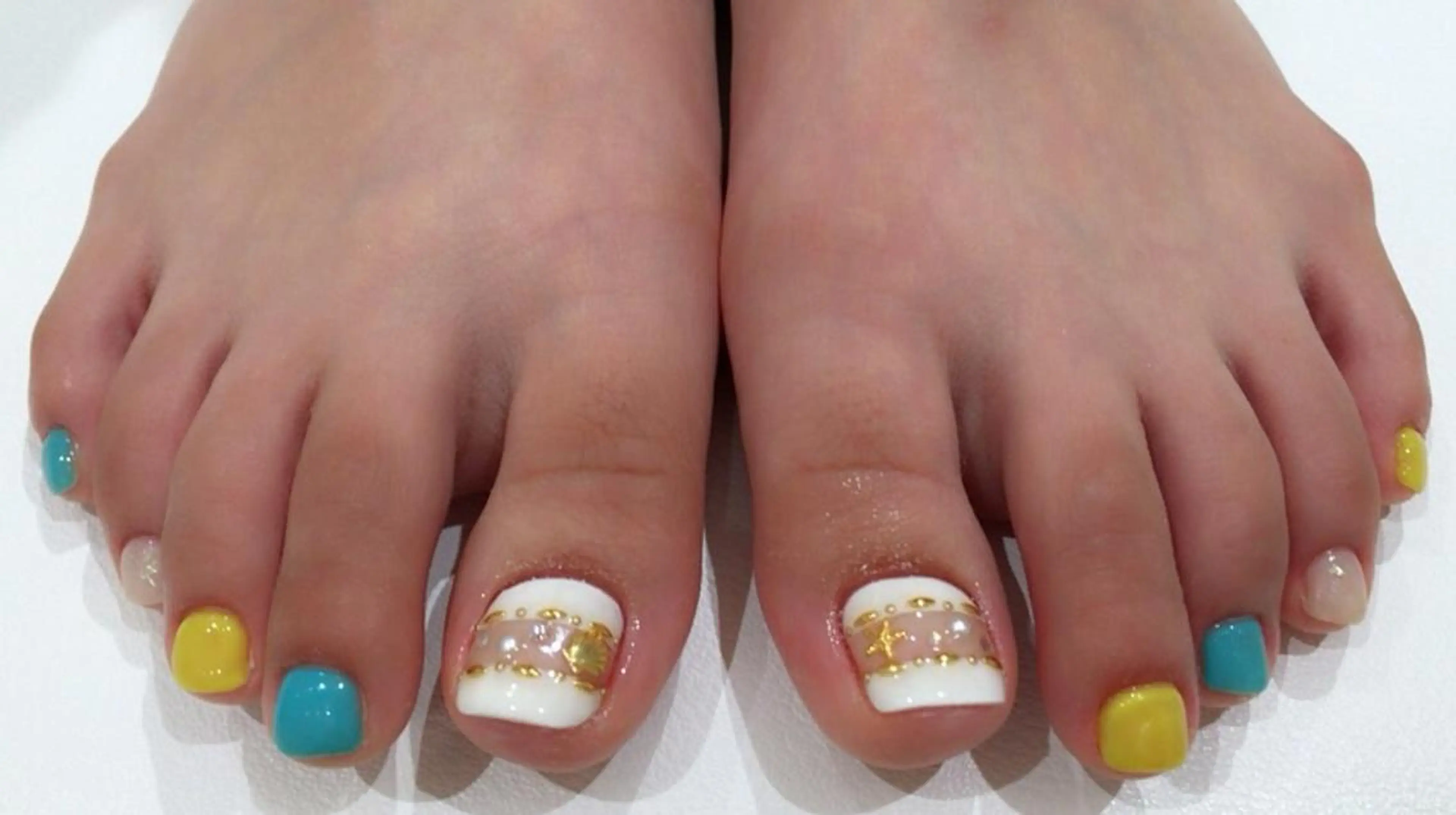 ネイル ジェルネイル 夏ネイル 山藤 萌永のネイルデザイン