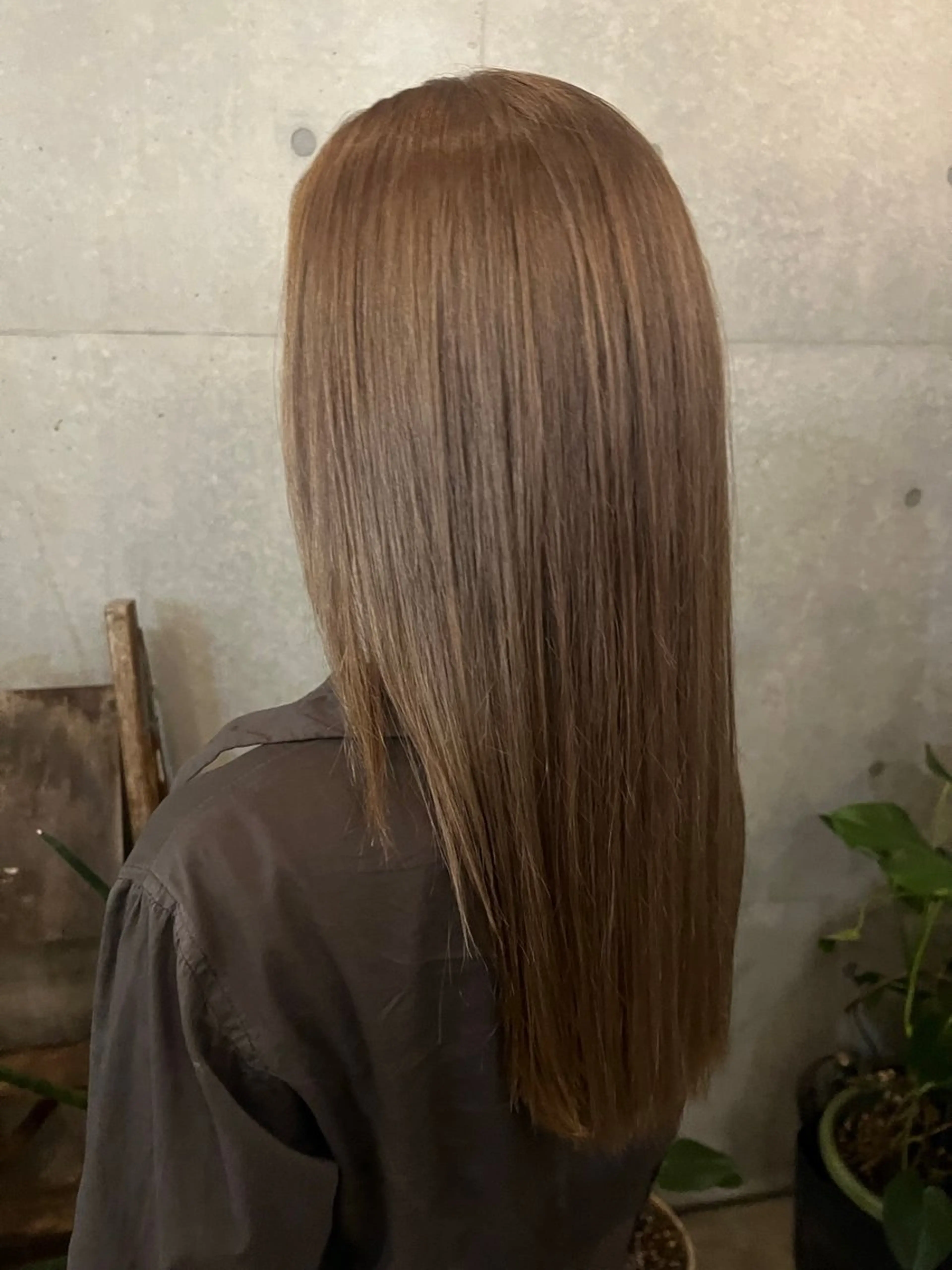 ロング カラー Door所属・松井 七瀬のヘアスタイル