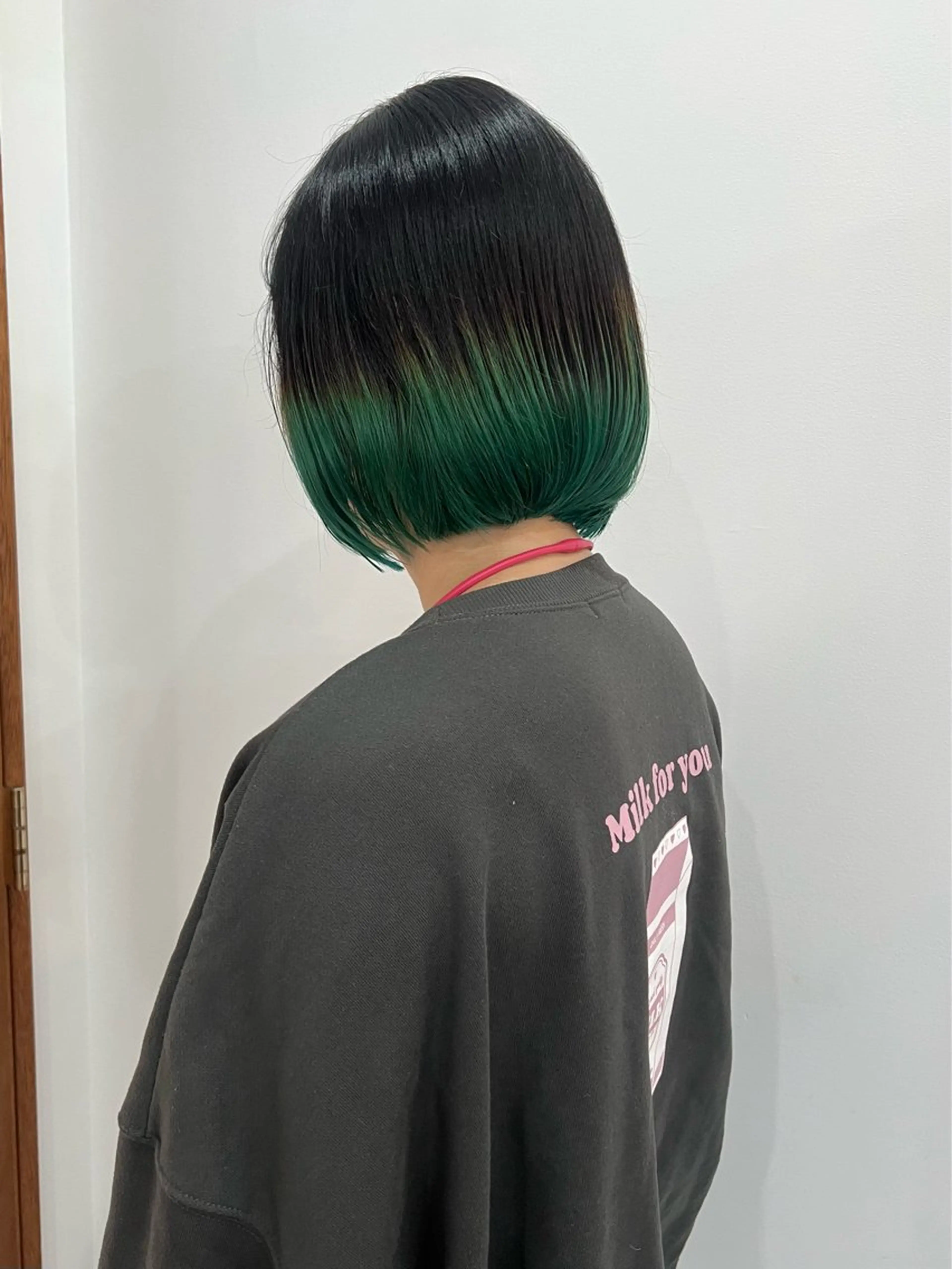 ショート カラー ヘアカラー 切りっぱなしボブ/ ブリーチカラー/大塚のヘアスタイル