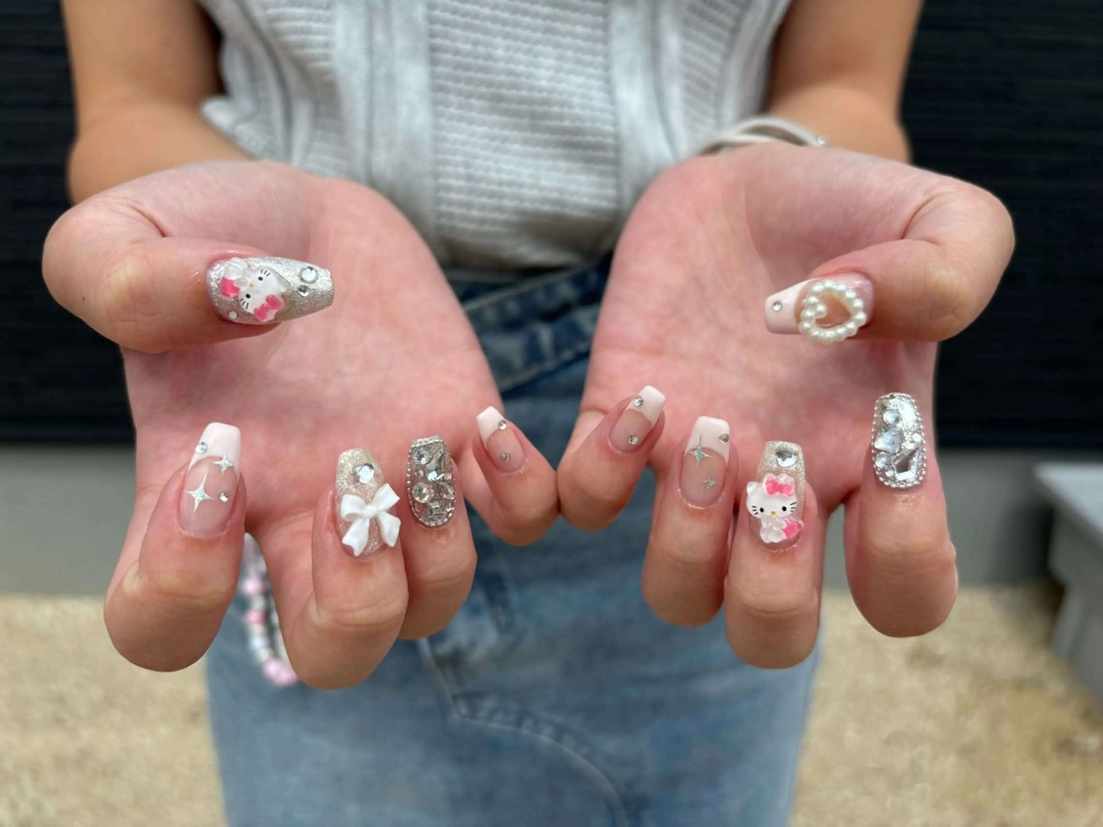 ネイル 持ち込み ハンドネイル aliengirl Ayuのネイルデザイン