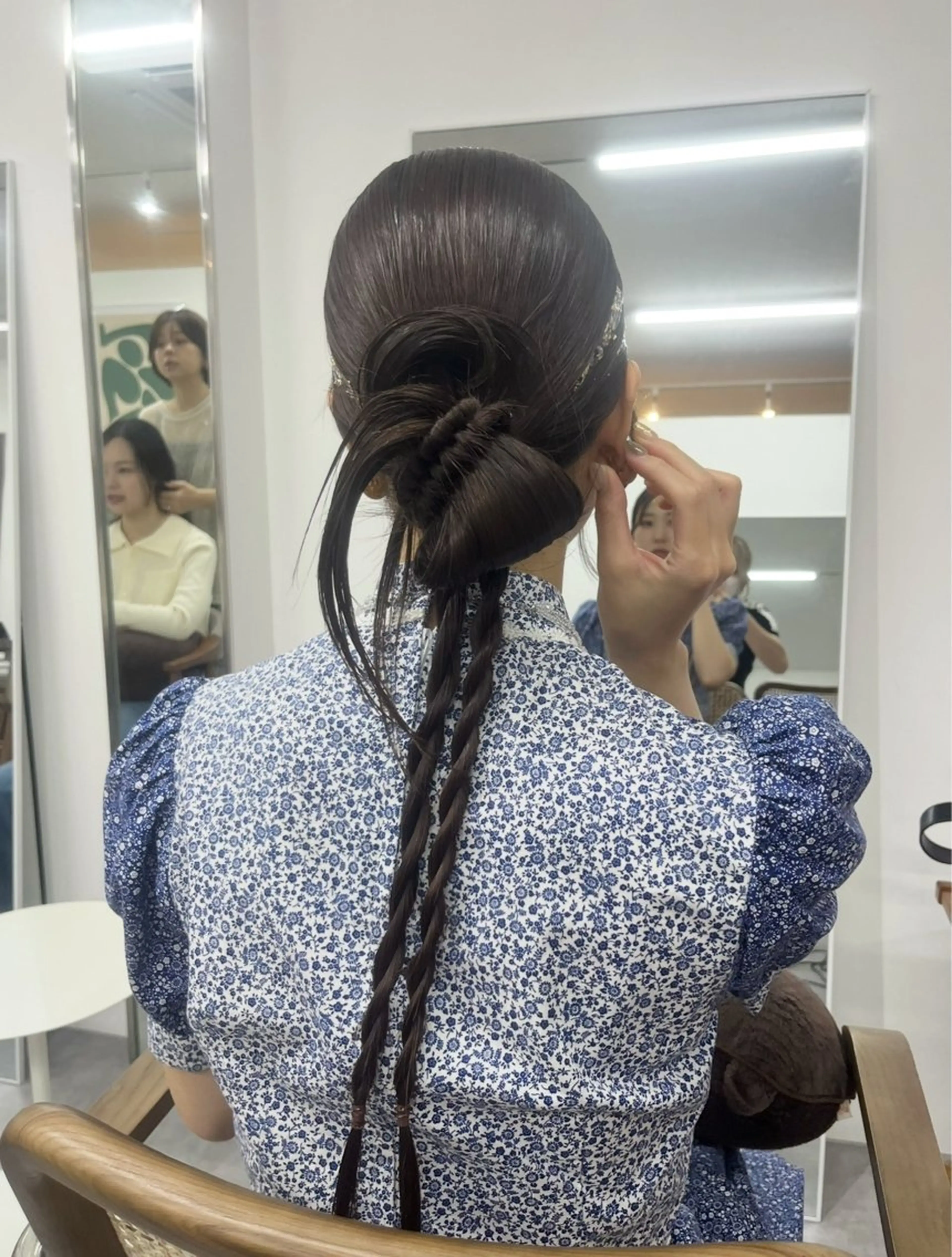 ロング ヘアアレンジ ヘアセット 🟣niw SHUNNA🟣のヘアスタイル