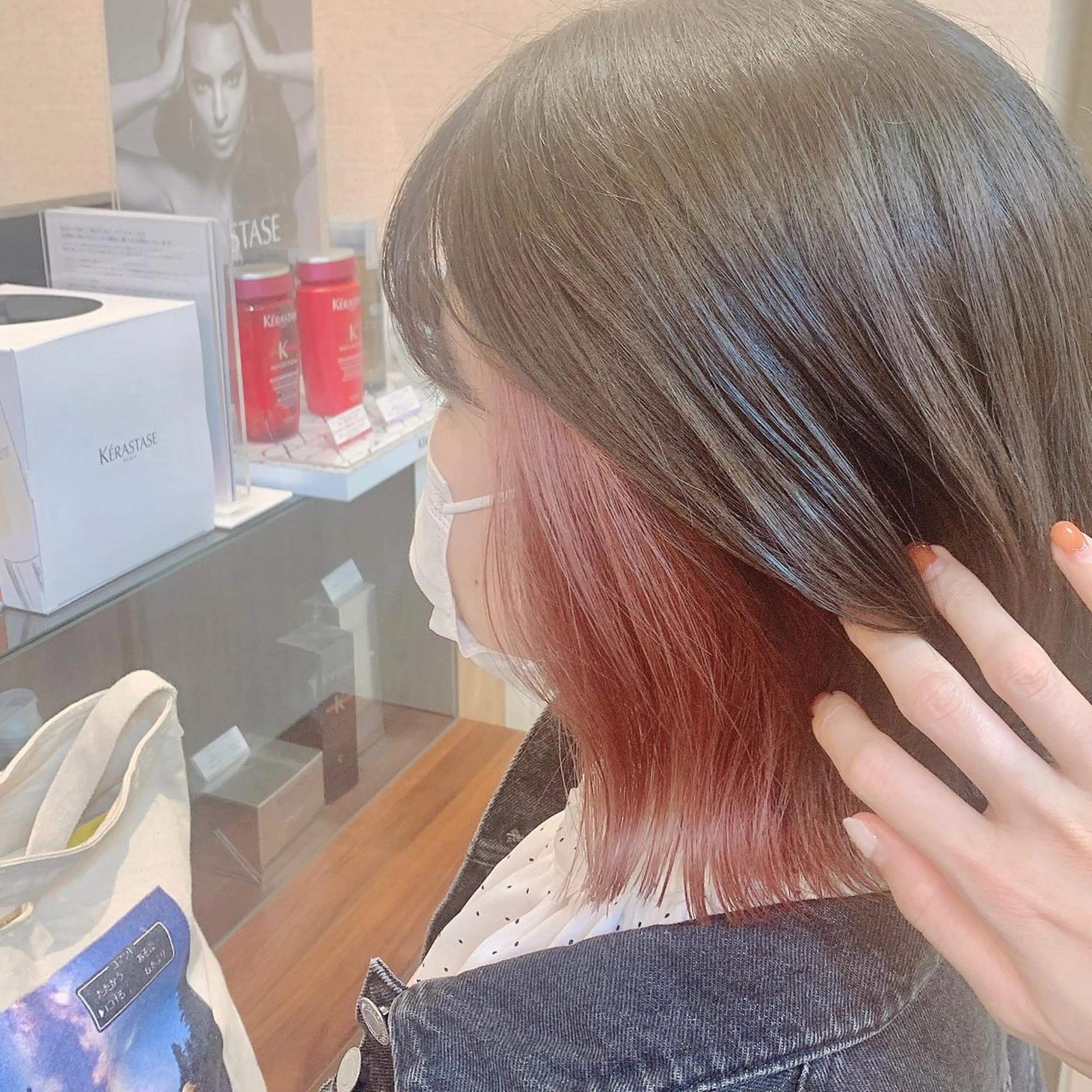 ショート カラー ブリーチ インナーカラー ピンクカラー ヘアカラー NUMBER_ ユイナのヘアスタイル