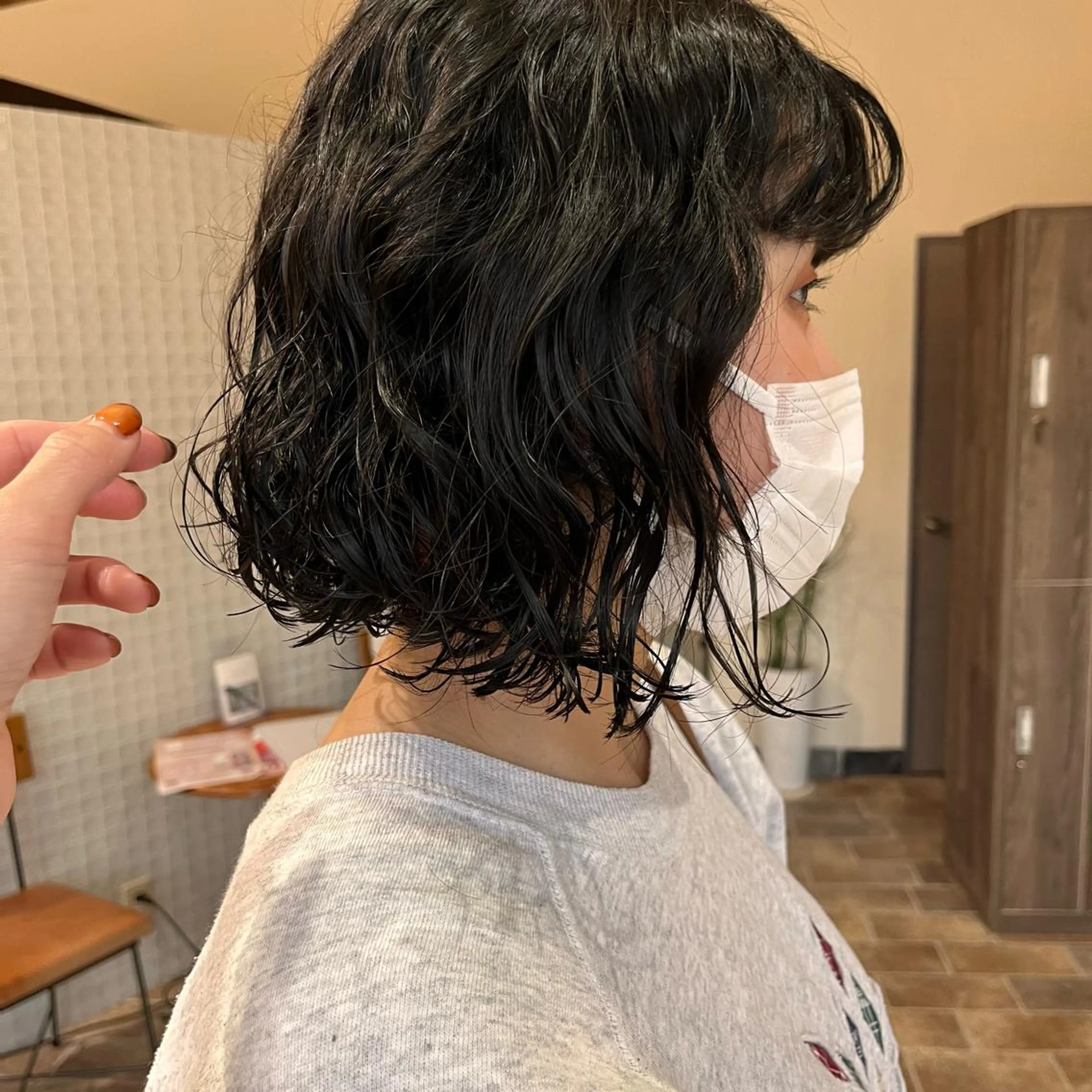 ショート パーマ 中村 友香のヘアスタイル