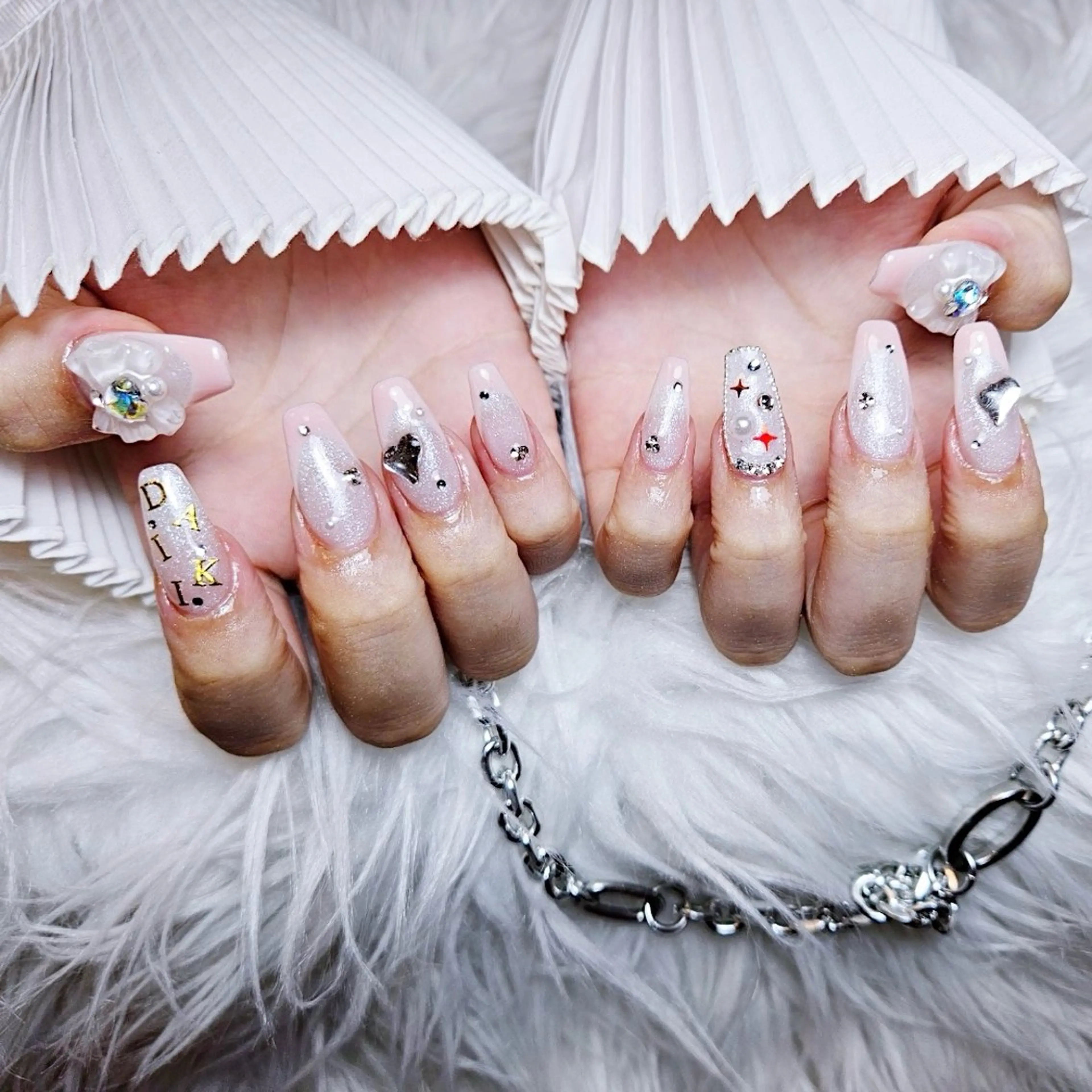 ネイル ハンドネイル 🍭Yun nail hyejin🌸のネイルデザイン