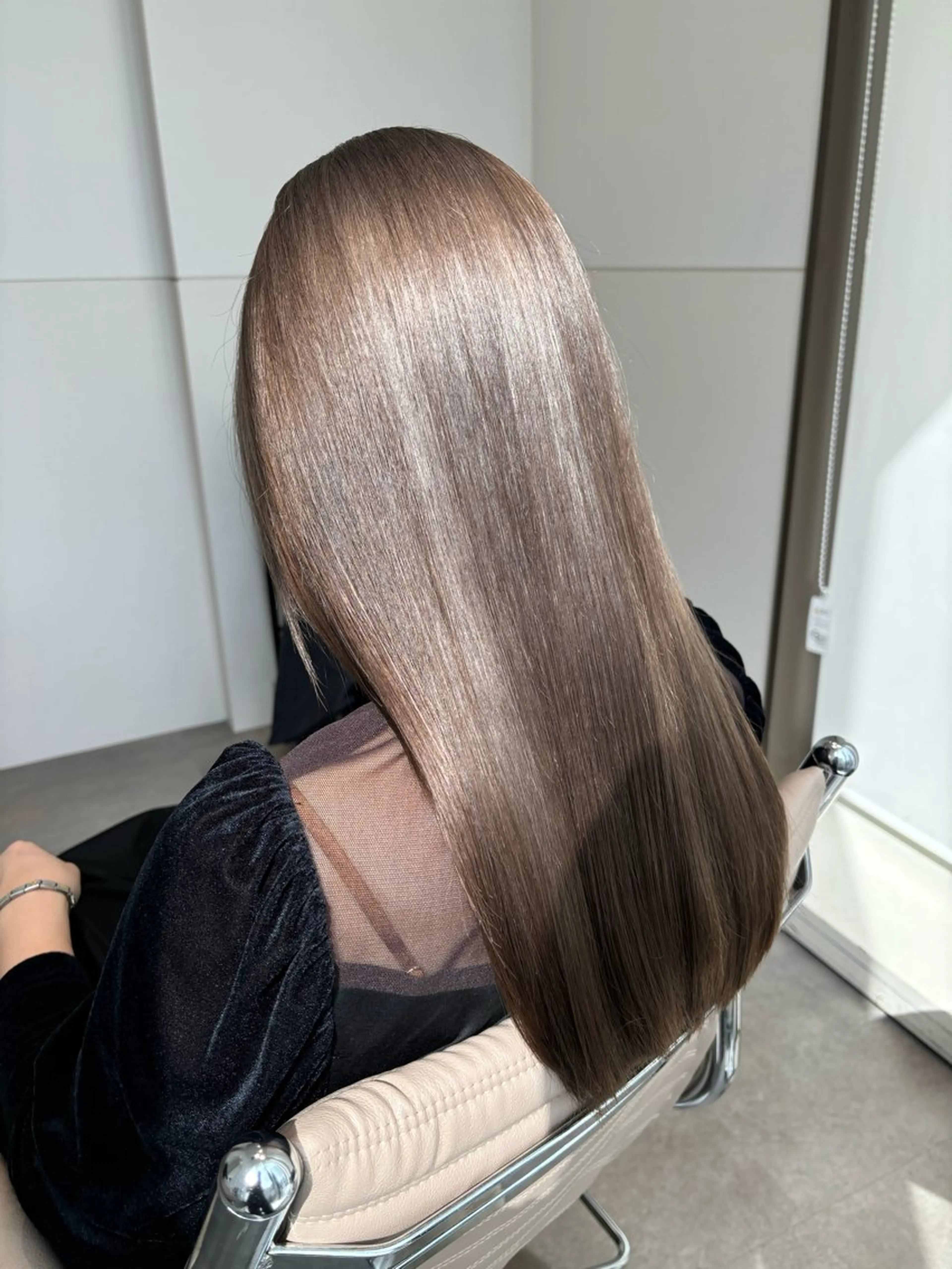 【ケアしながら🤍】似合わせカット+ケア剤配合うる艶カラー＋TOKIOトリートメント♡〔艶髪/丁寧なカウンセリング〕の写真