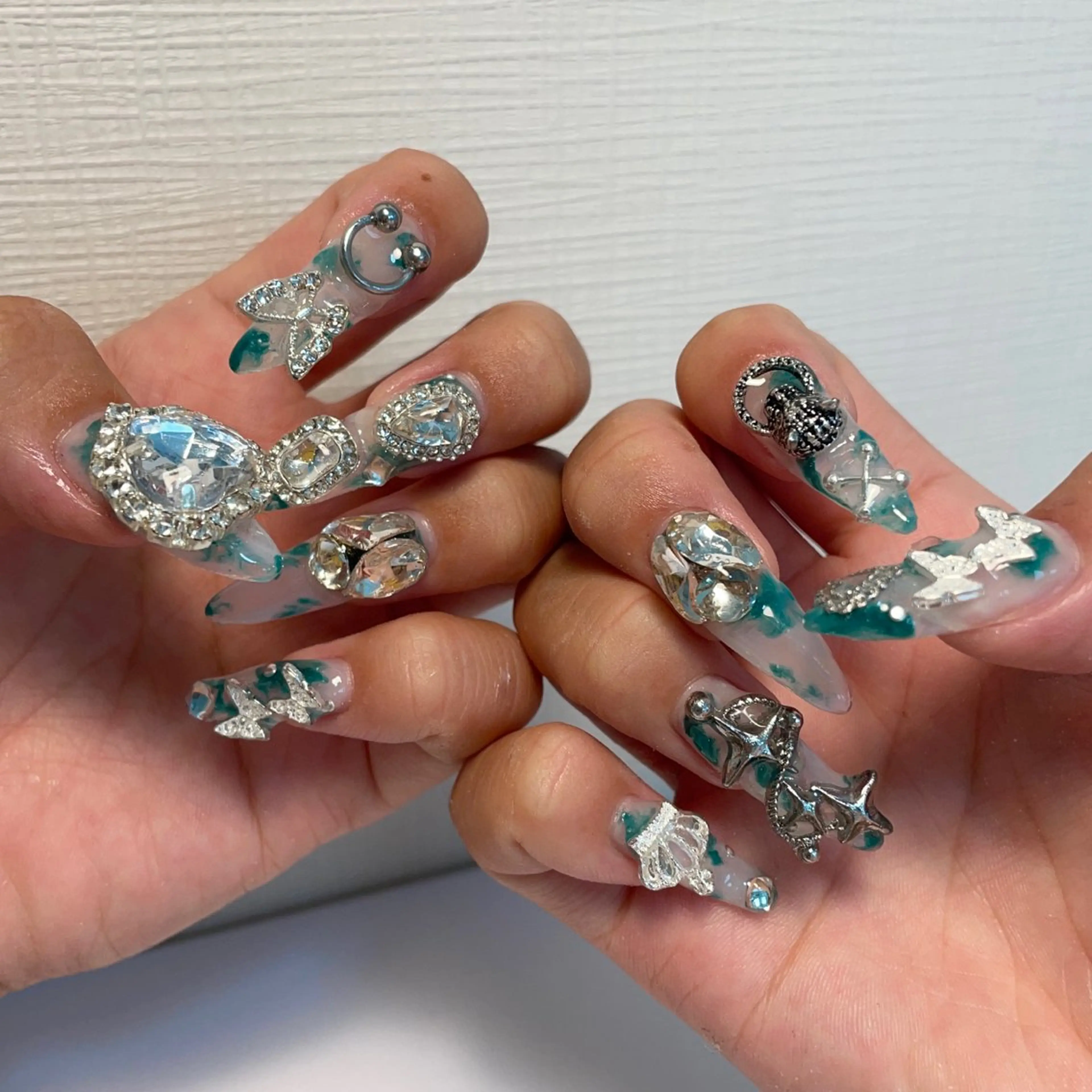 ネイル adorable 〈Kurumi〉のネイルデザイン