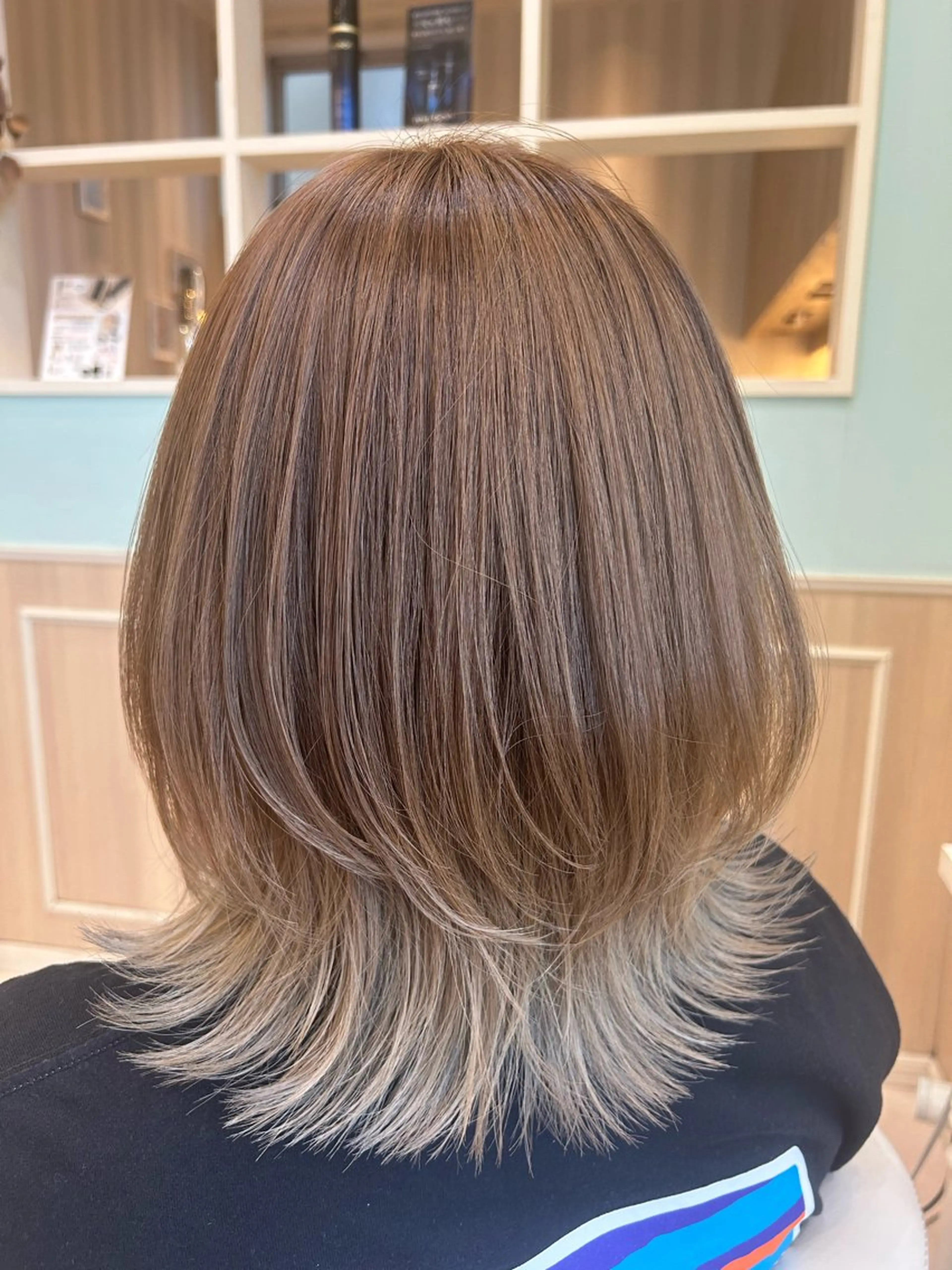 ミディアム カット ヘアカラー 橋本 洋志のヘアスタイル