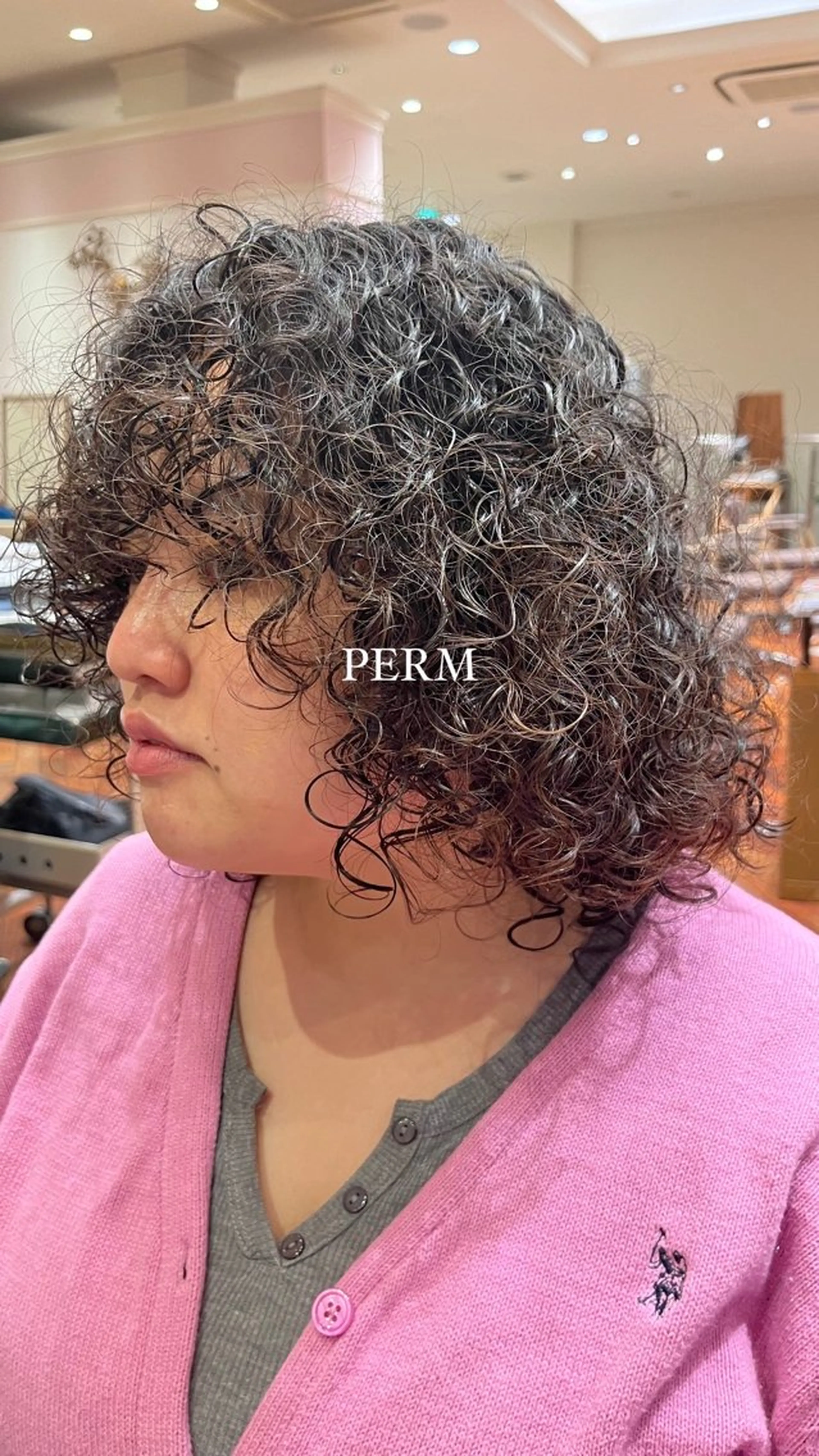 ミディアム ｼｮｰﾄｶｯﾄ 梅田 山下　すみれのヘアスタイル