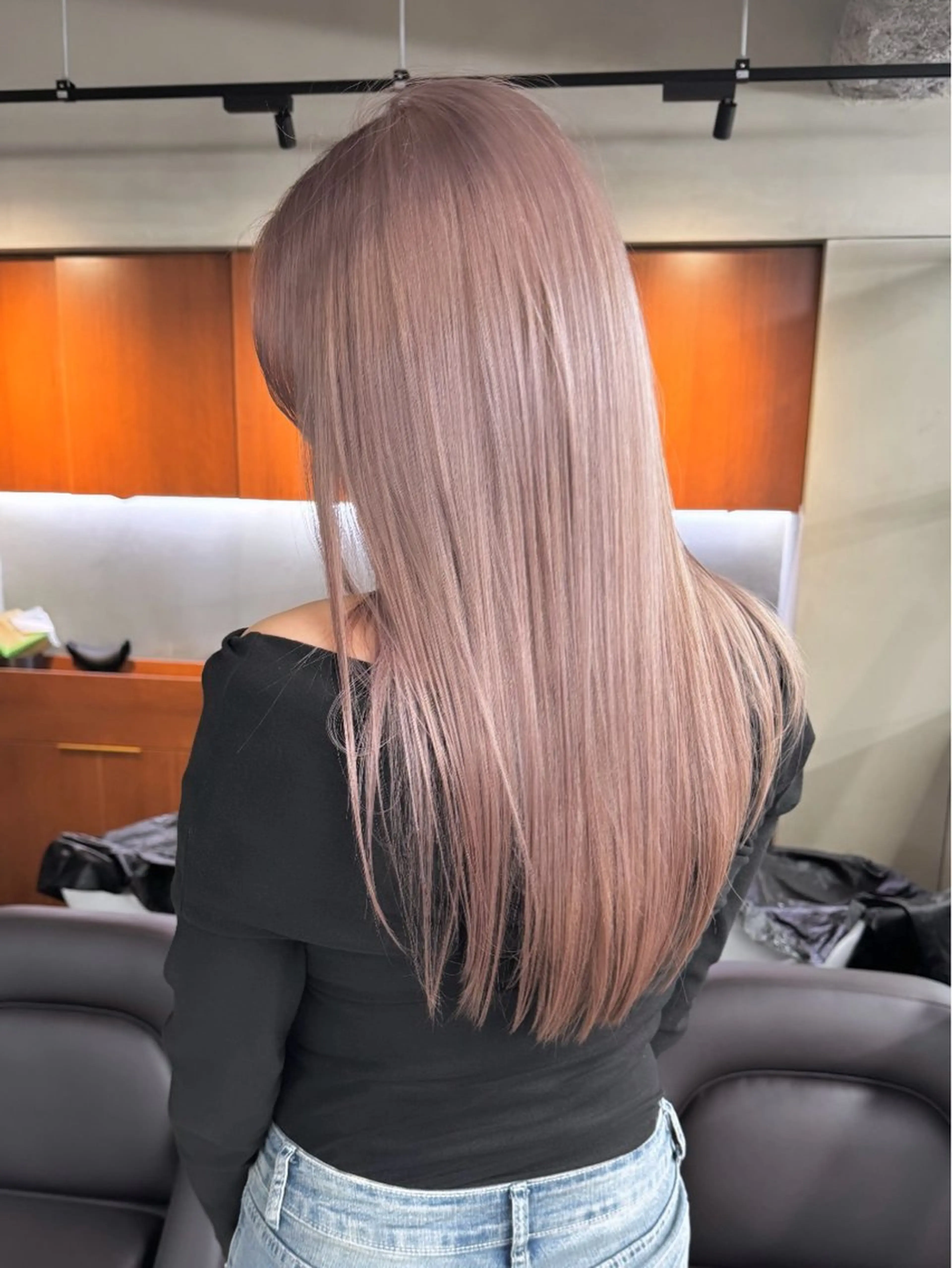 ロング カラー アッシュ ベージュカラー ブリーチ ブロンド ブラウンカラー カット ヘアカラー トリートメント ブリーチ　ハイトーン 特化🌈フジタハルキのヘアスタイル