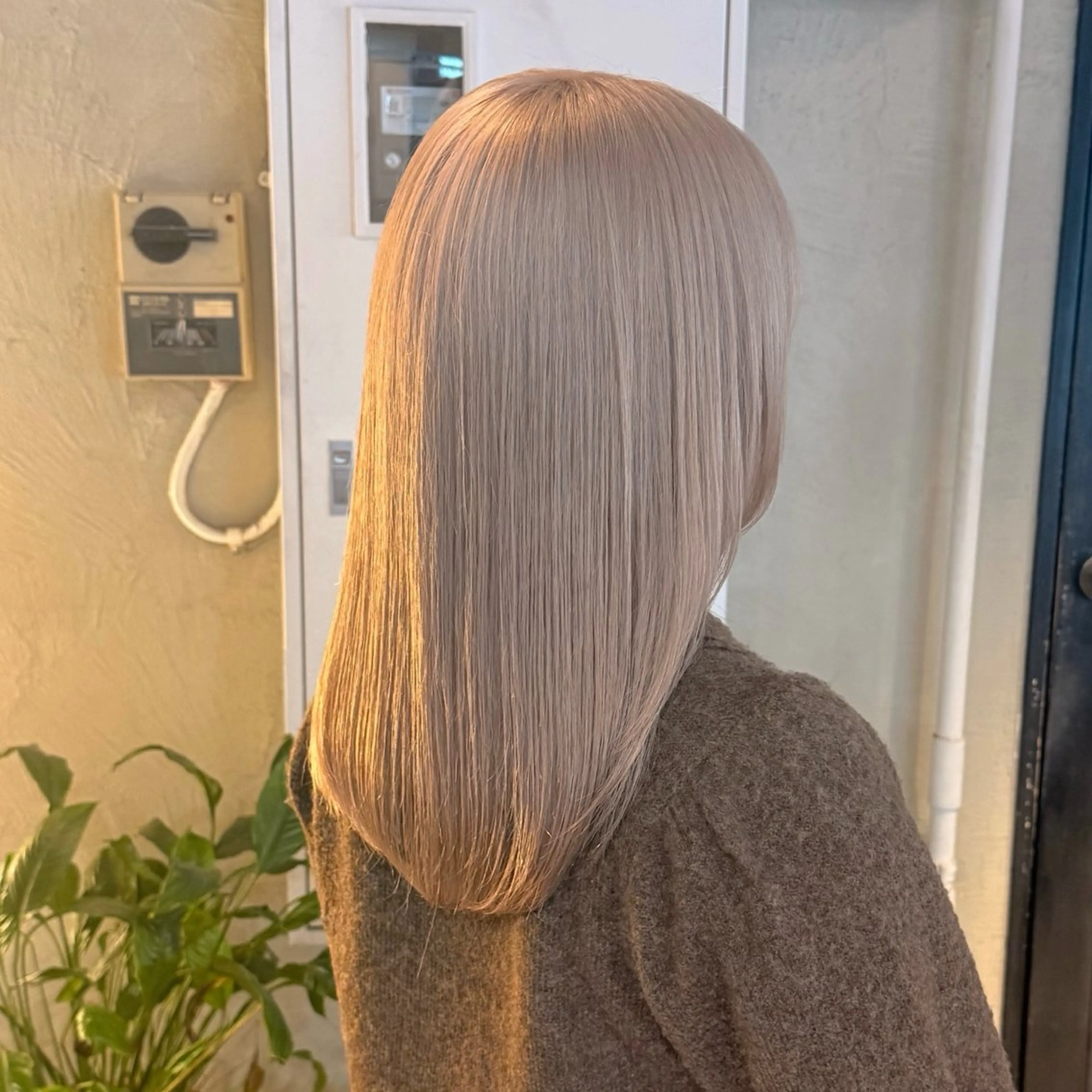 ミディアム カラー ブリーチ ケアブリーチ ヘアカラー トリートメント 💫色落ちまで可愛い ブリーチ💫ユウゴのヘアスタイル