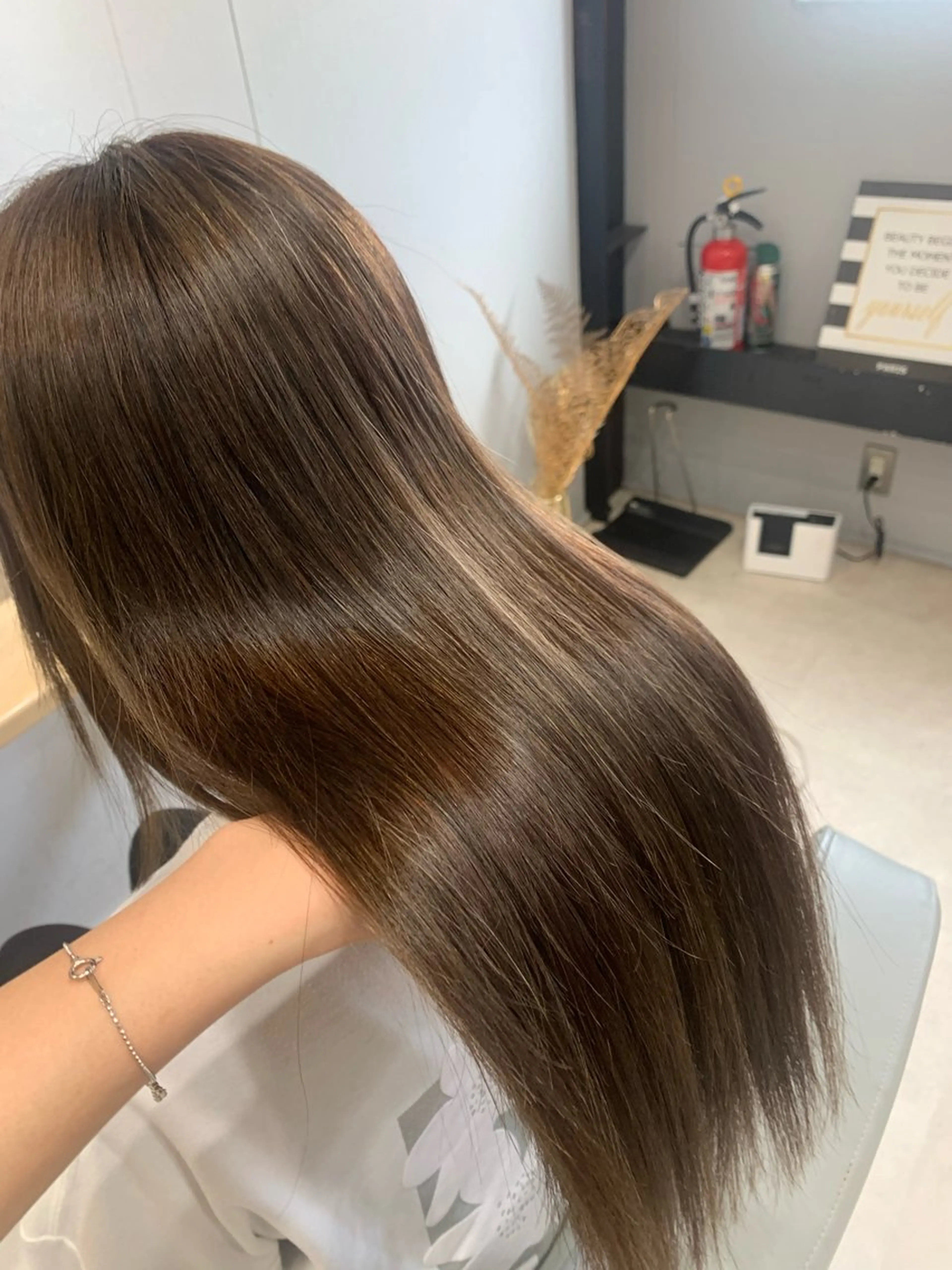 ロング ハイライト ヘアカラー 本多 永佳のヘアスタイル