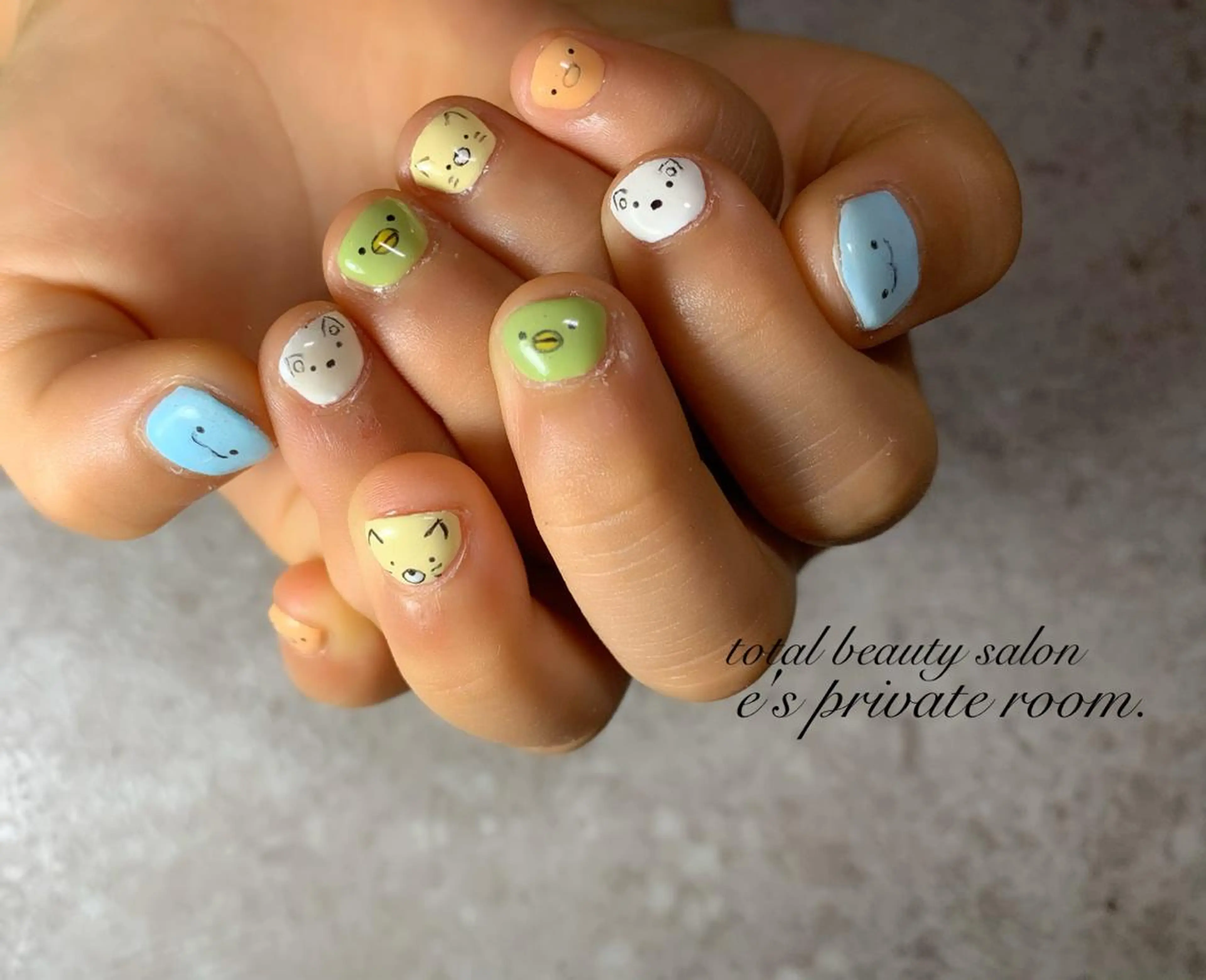 キッズ ネイル LAVISH nail salonのネイルデザイン