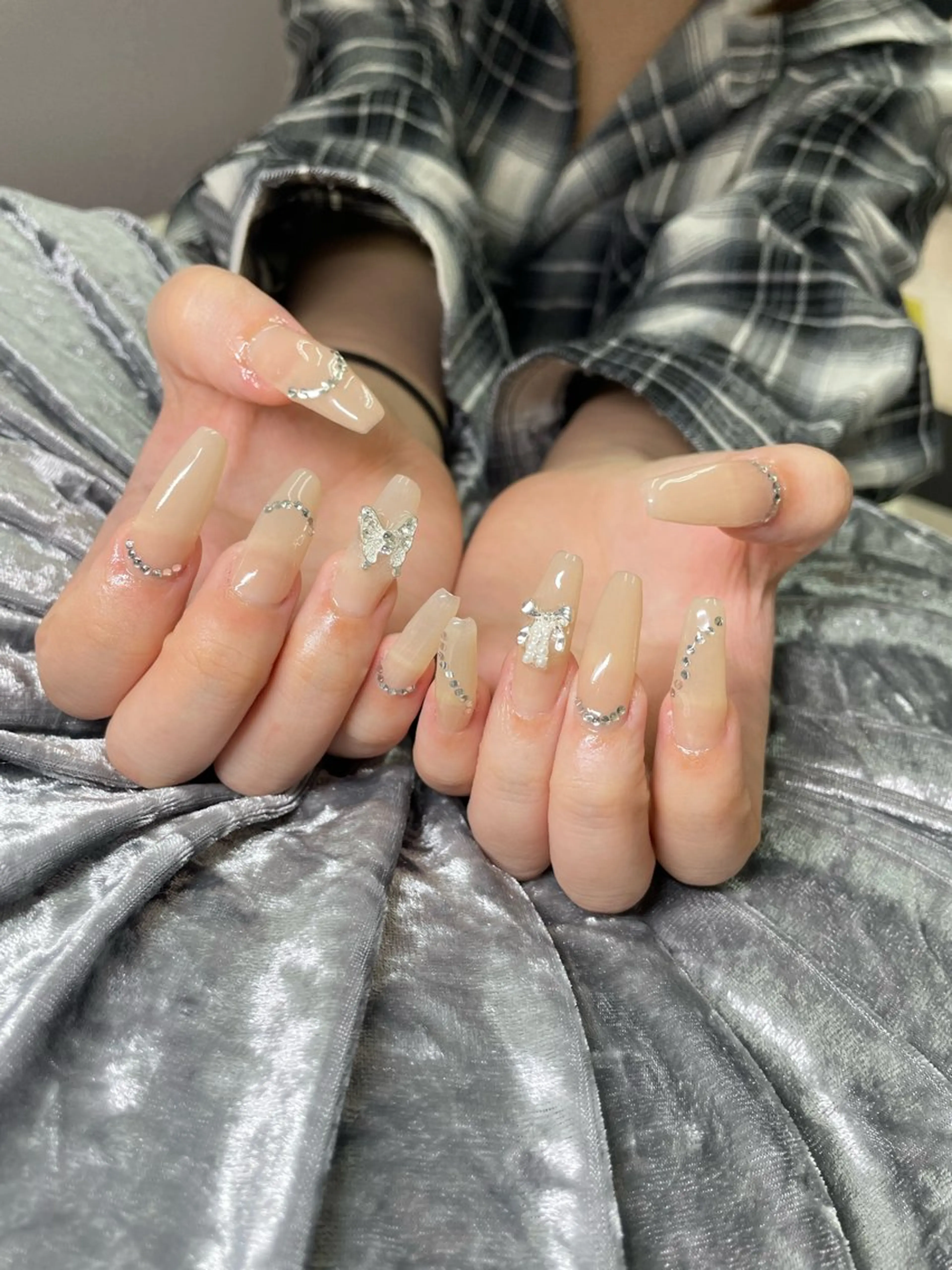 ネイル ハンドネイル Mumu眉毛,ネイル モデル募集中🪄のネイルデザイン