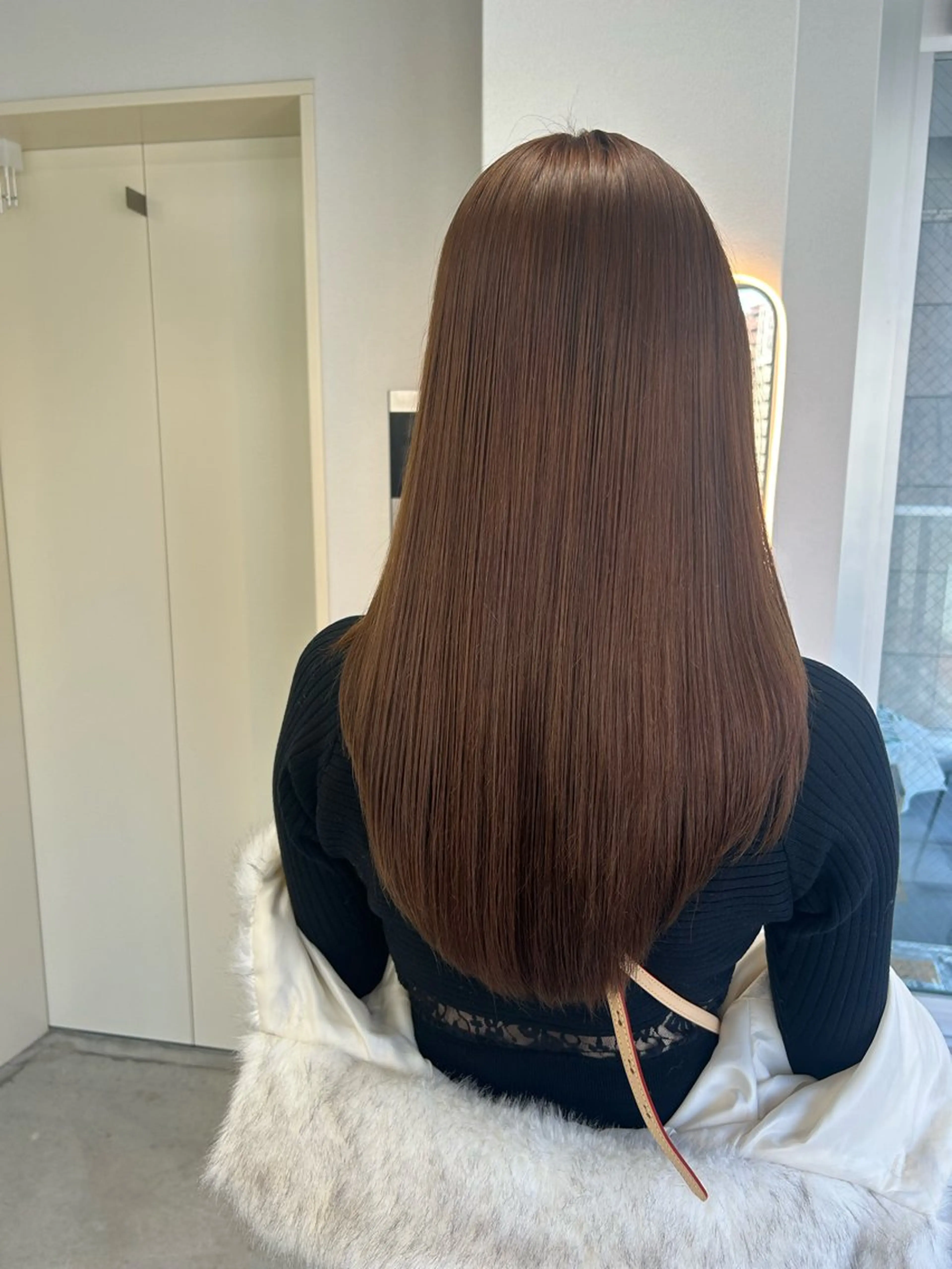セミロング カラー ブラウンカラー チョコレートブラウン 透明感カラー ヘアカラー トリートメント Gisel みらののヘアスタイル