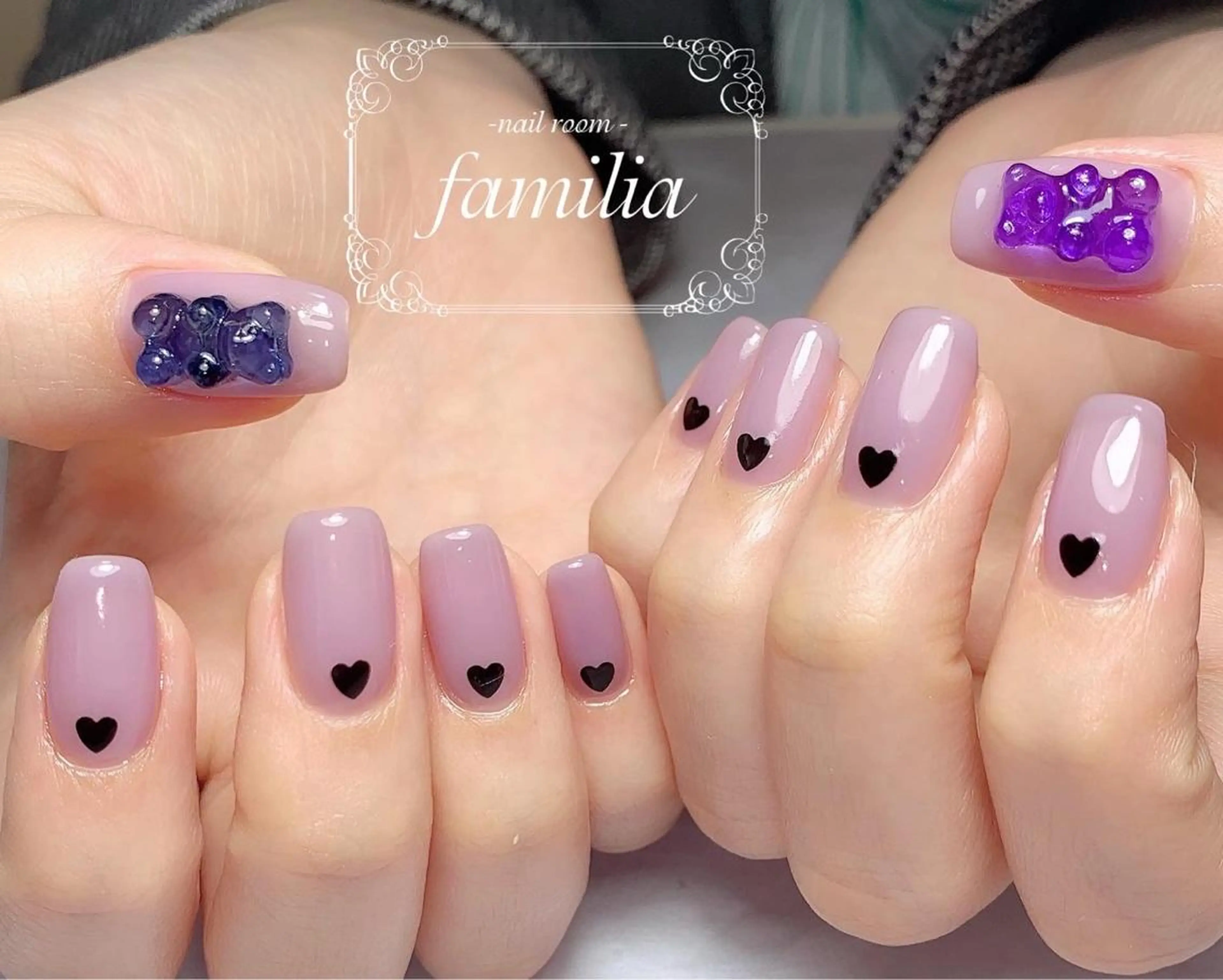 ネイル ホログラムネイル ハンドネイル -nailroom- familiaのネイルデザイン