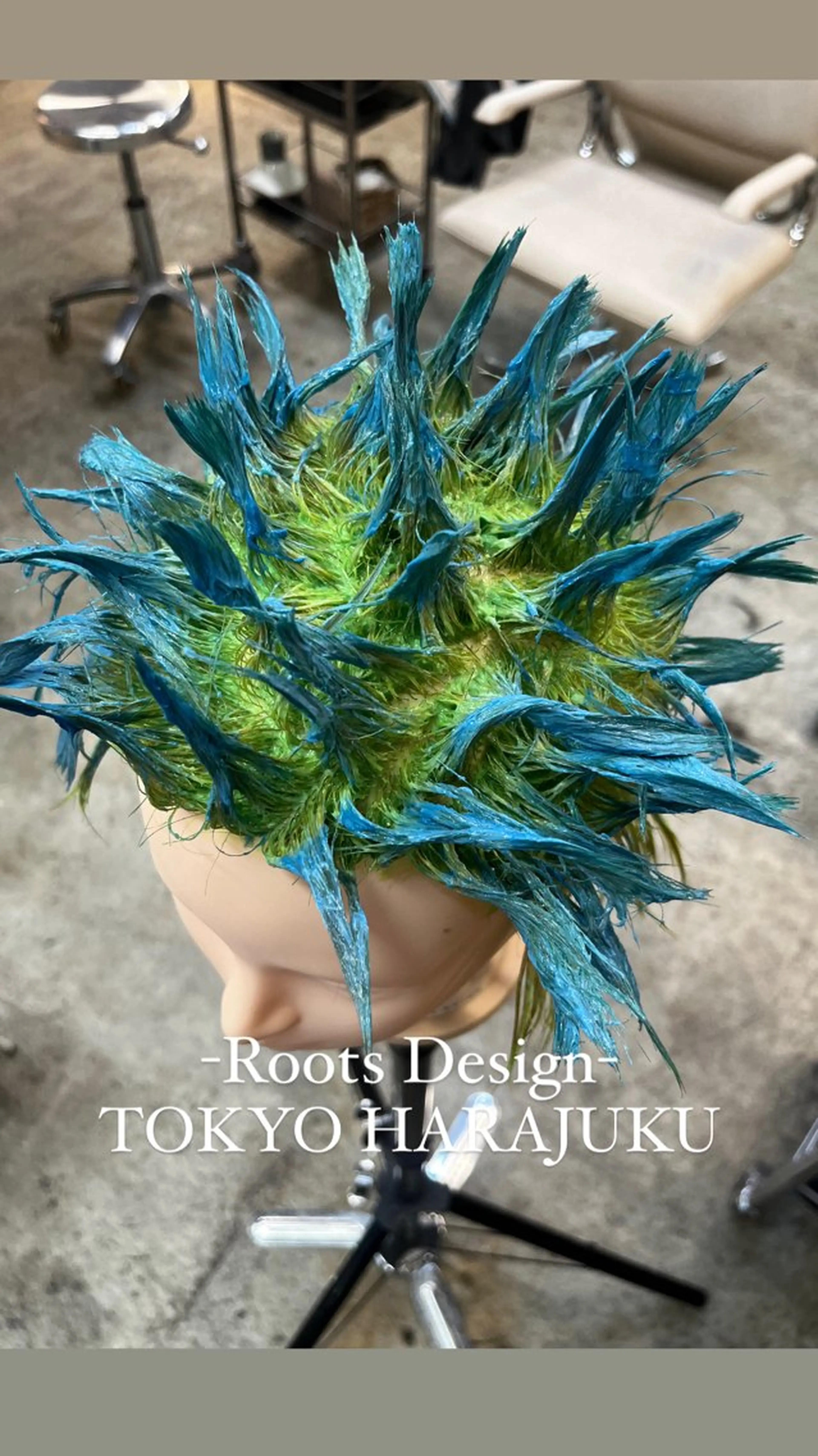 カラー ウルフ/レイヤー/ ブリーチカラーのヘアスタイル