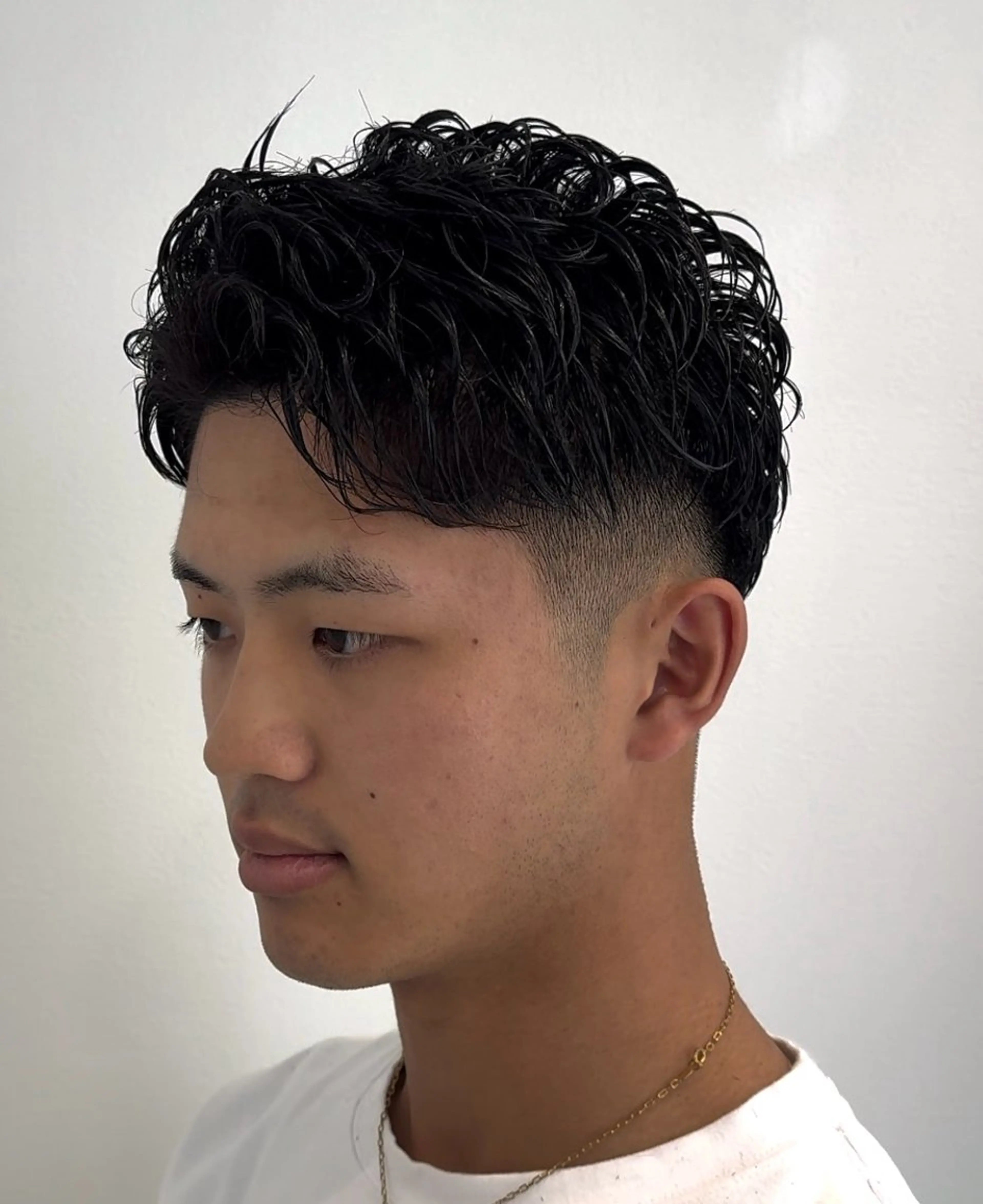 メンズ フェードカット メンズパーマ 刈り上げ カット パーマ ボブ/艶カラー/ 縮毛矯正/寺岡祐斗のヘアスタイル