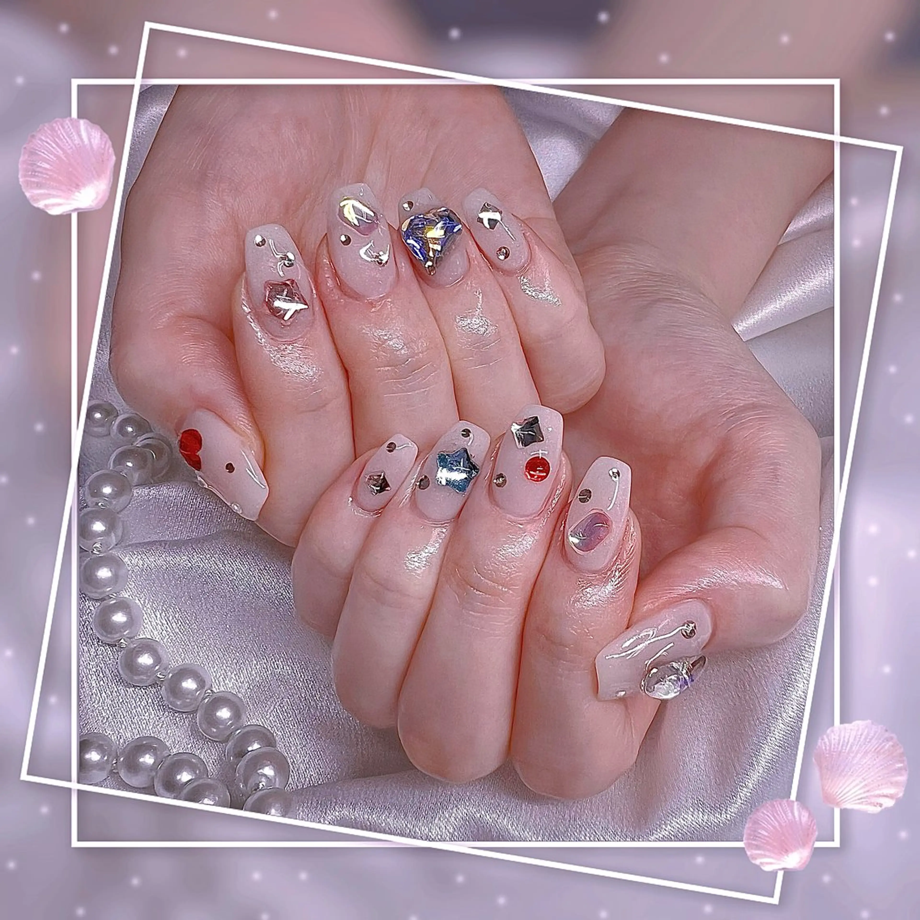 ネイル フレンチネイル グラデーション キラキラネイル 韓国ネイル マグネットネイル ハンドネイル Chill Nailsalonのネイルデザイン
