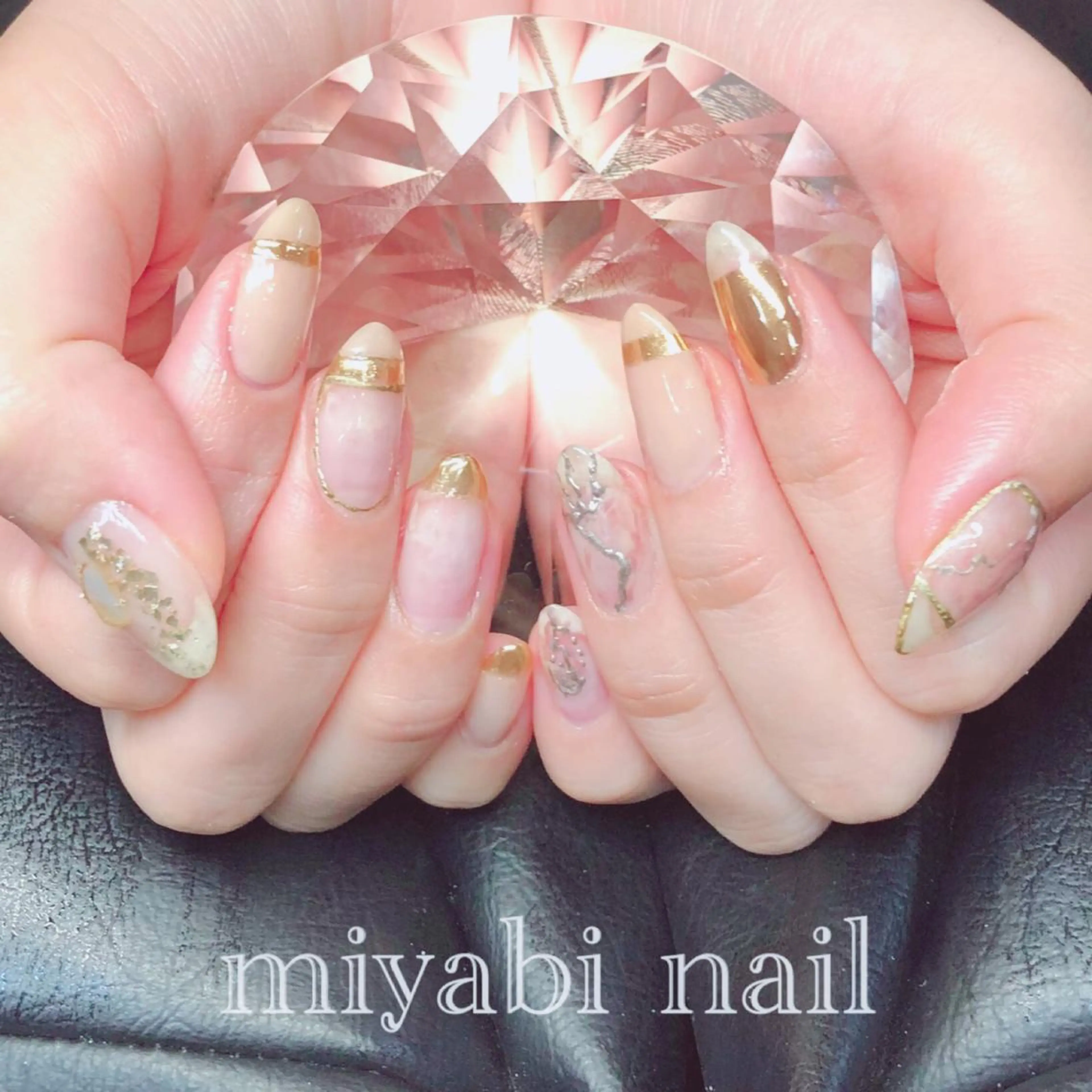 ネイル アートネイル ゴールド ミラーネイル 持ち込み ニュアンスネイル miyabi nail 桂川駅近くのネイルデザイン